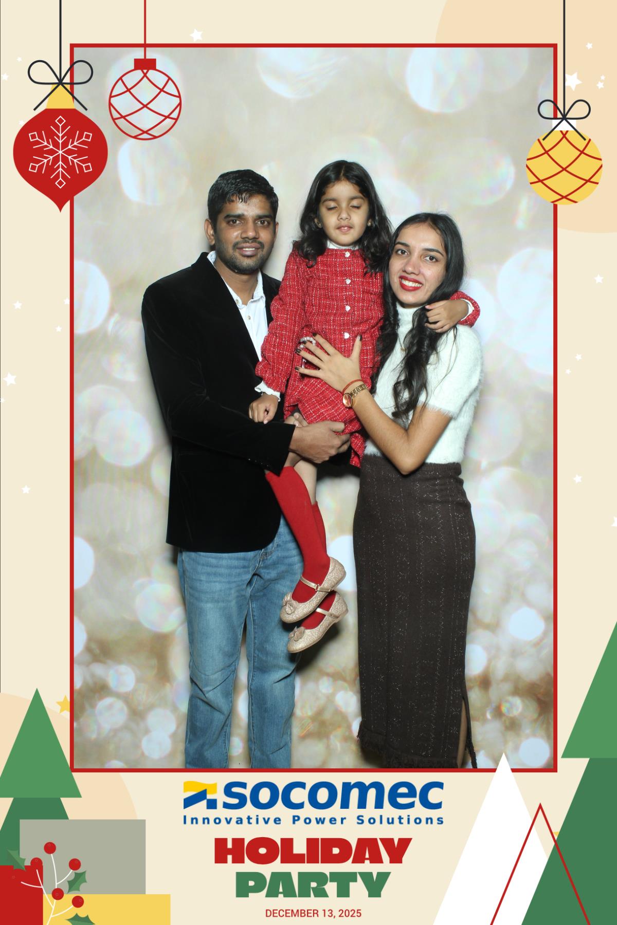 Powersmiths Holiday Party | View more photos from the event at gallery.myselfiemirror.ca/u/romanmyselfiemirrorca/Powersmiths-Holiday-Party-0