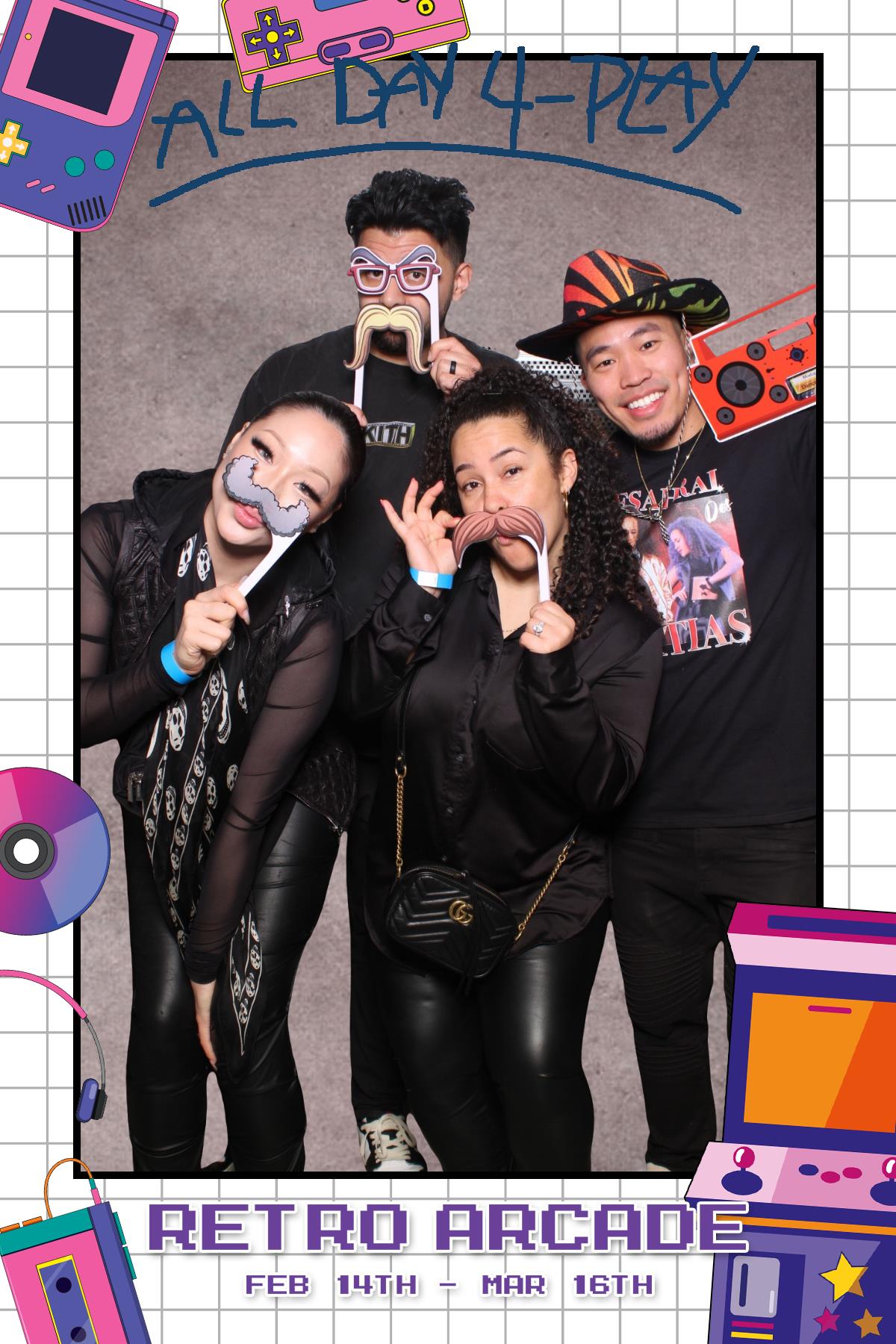 Retro Arcade | View more photos from the event at gallery.myselfiemirror.ca/u/romanmyselfiemirrorca/Retro-Arcade