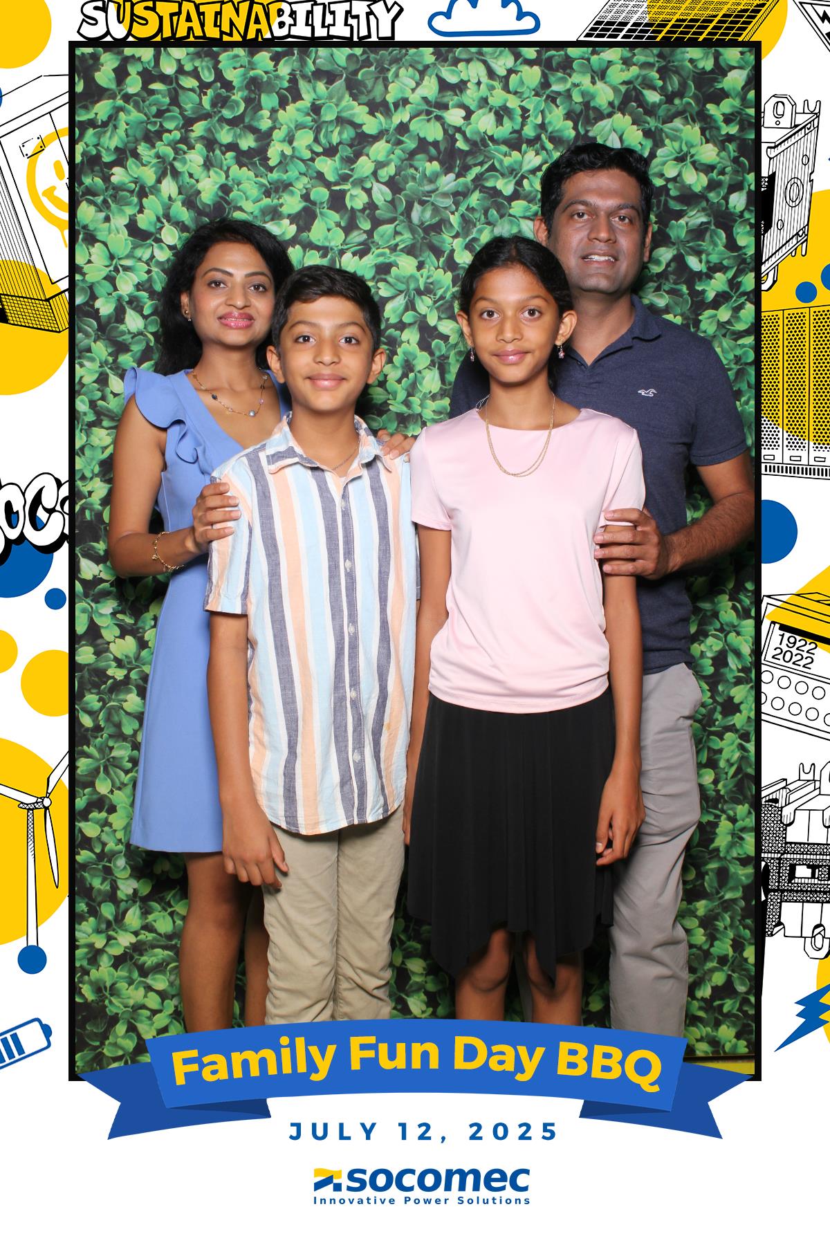 Socomec/Powersmiths Family Fun Day BBQ | View more photos from the event at gallery.myselfiemirror.ca/u/romanmyselfiemirrorca/SocomecPowersmiths-Family-Fun-Day-BBQ