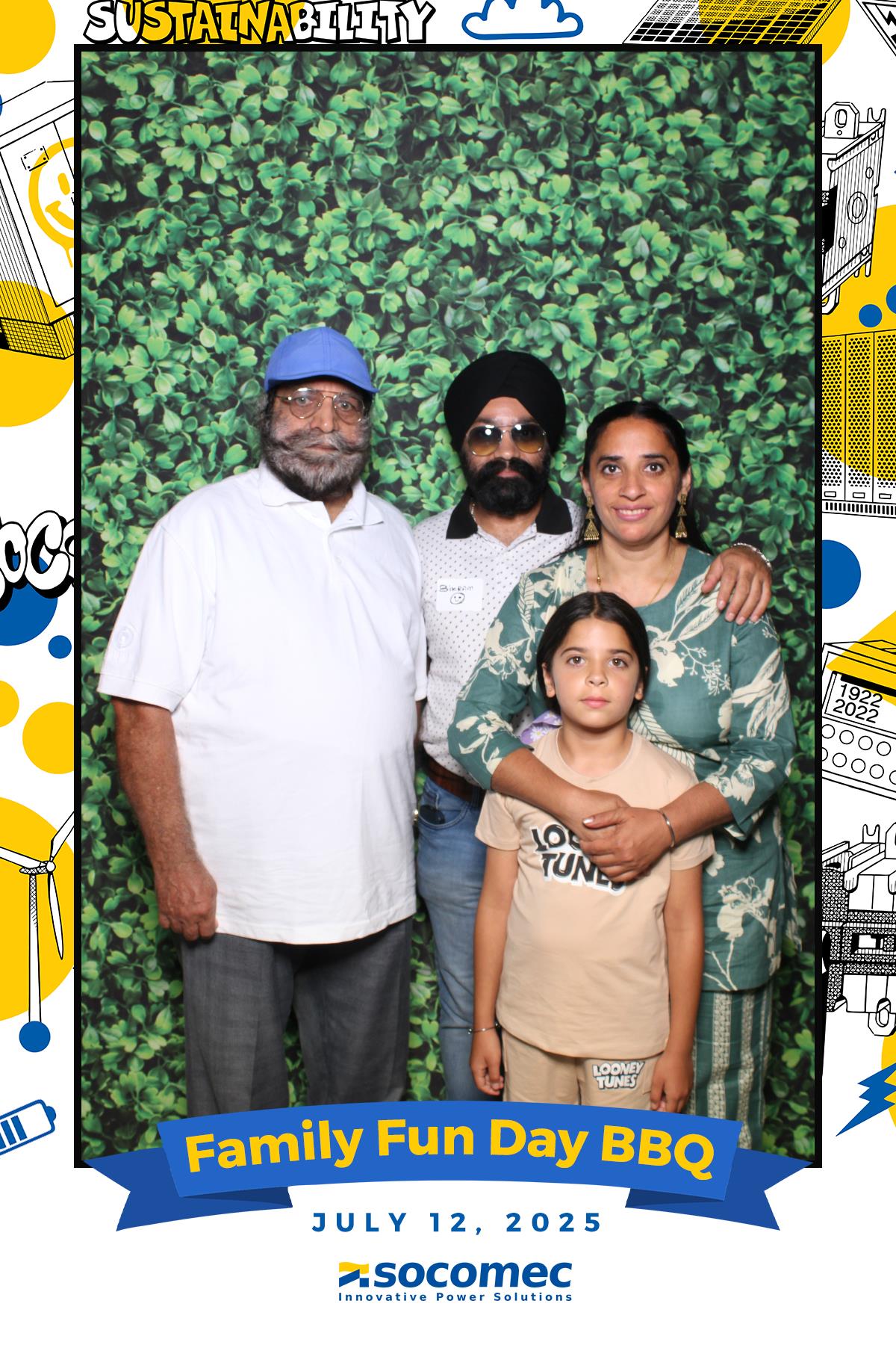 Socomec/Powersmiths Family Fun Day BBQ | View more photos from the event at gallery.myselfiemirror.ca/u/romanmyselfiemirrorca/SocomecPowersmiths-Family-Fun-Day-BBQ