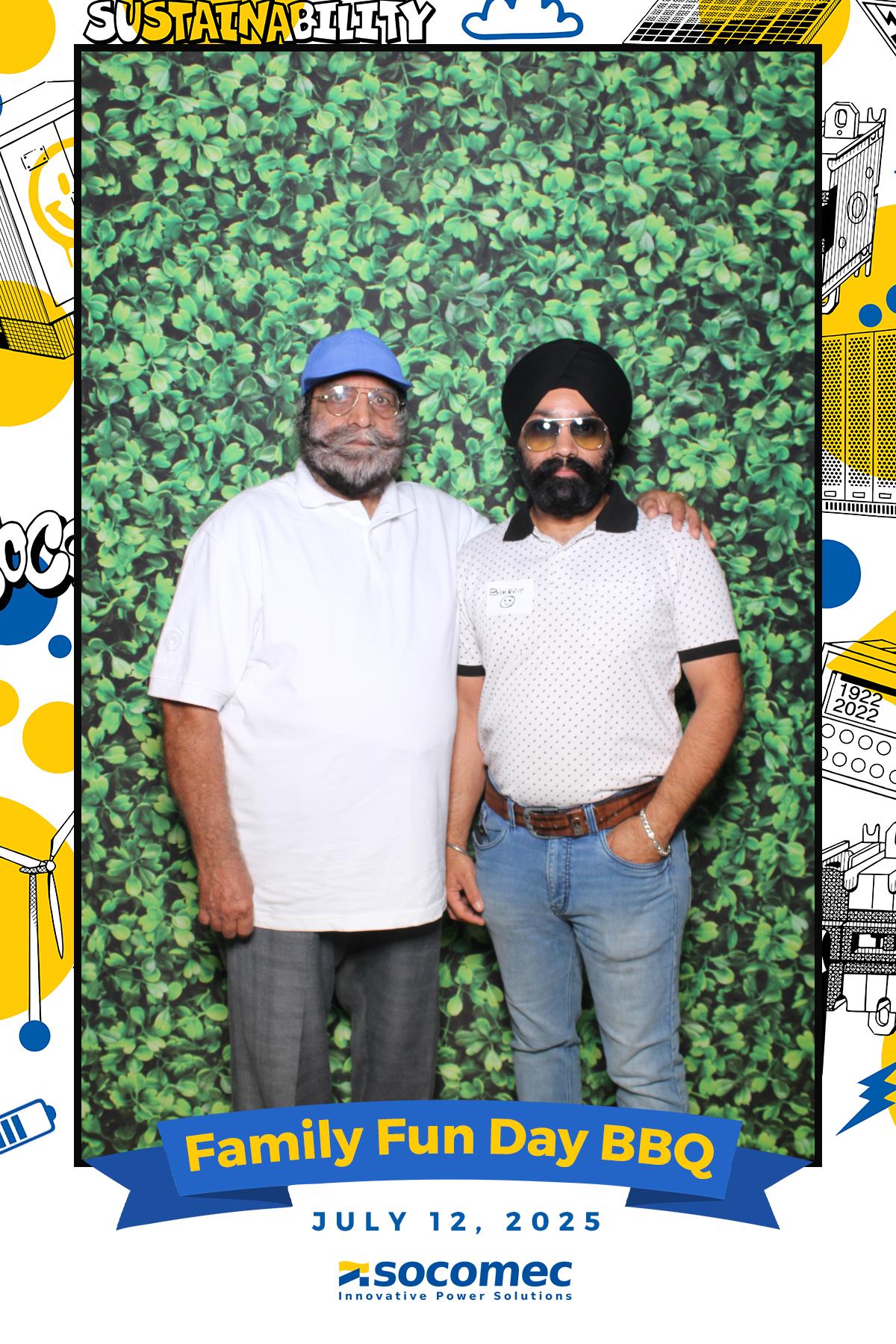 Socomec/Powersmiths Family Fun Day BBQ | View more photos from the event at gallery.myselfiemirror.ca/u/romanmyselfiemirrorca/SocomecPowersmiths-Family-Fun-Day-BBQ