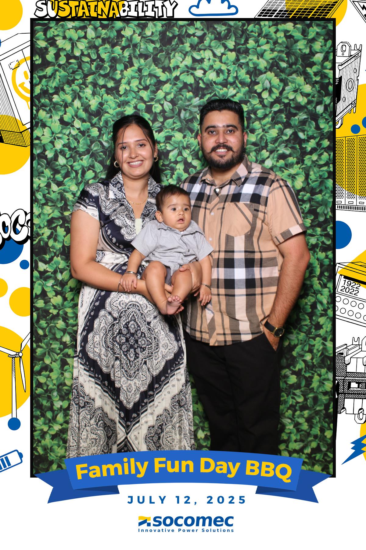 Socomec/Powersmiths Family Fun Day BBQ | View more photos from the event at gallery.myselfiemirror.ca/u/romanmyselfiemirrorca/SocomecPowersmiths-Family-Fun-Day-BBQ