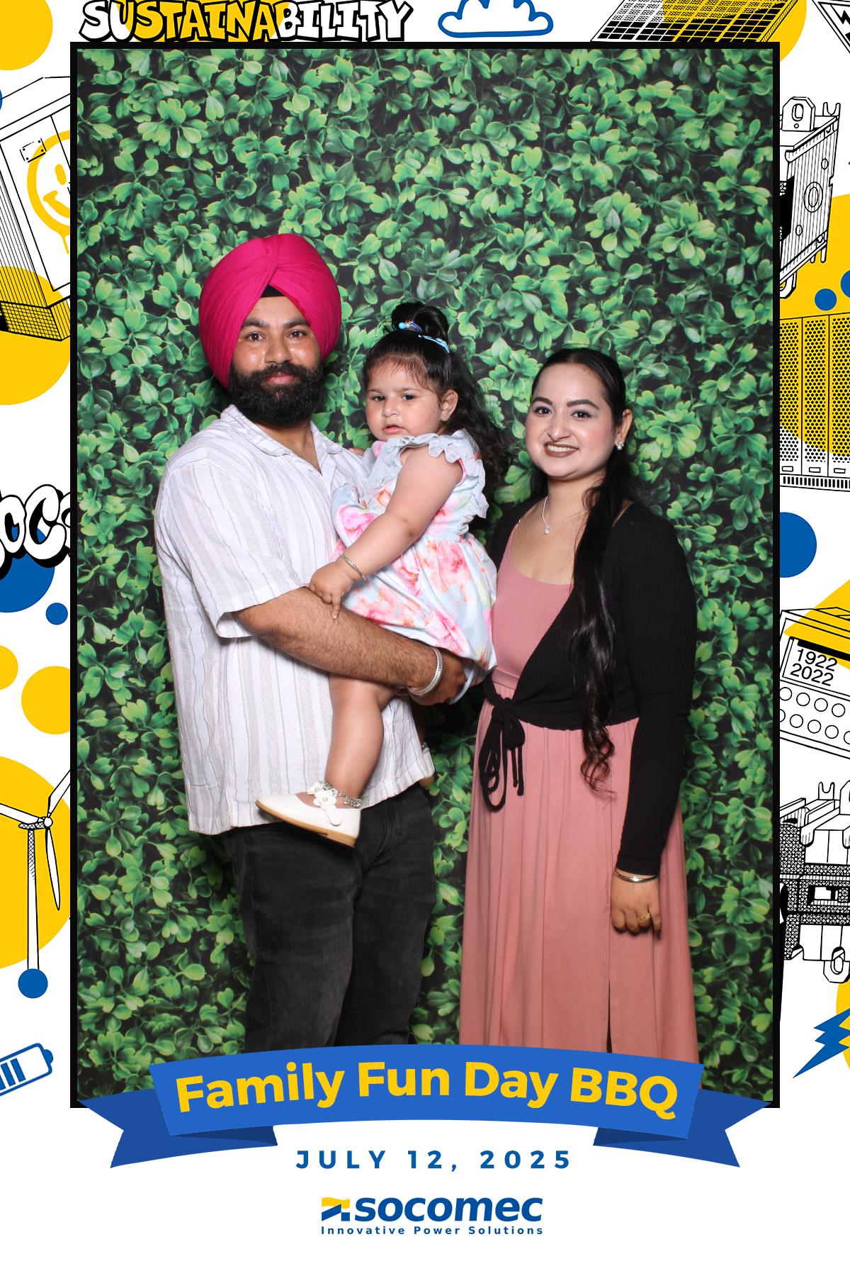 Socomec/Powersmiths Family Fun Day BBQ | View more photos from the event at gallery.myselfiemirror.ca/u/romanmyselfiemirrorca/SocomecPowersmiths-Family-Fun-Day-BBQ