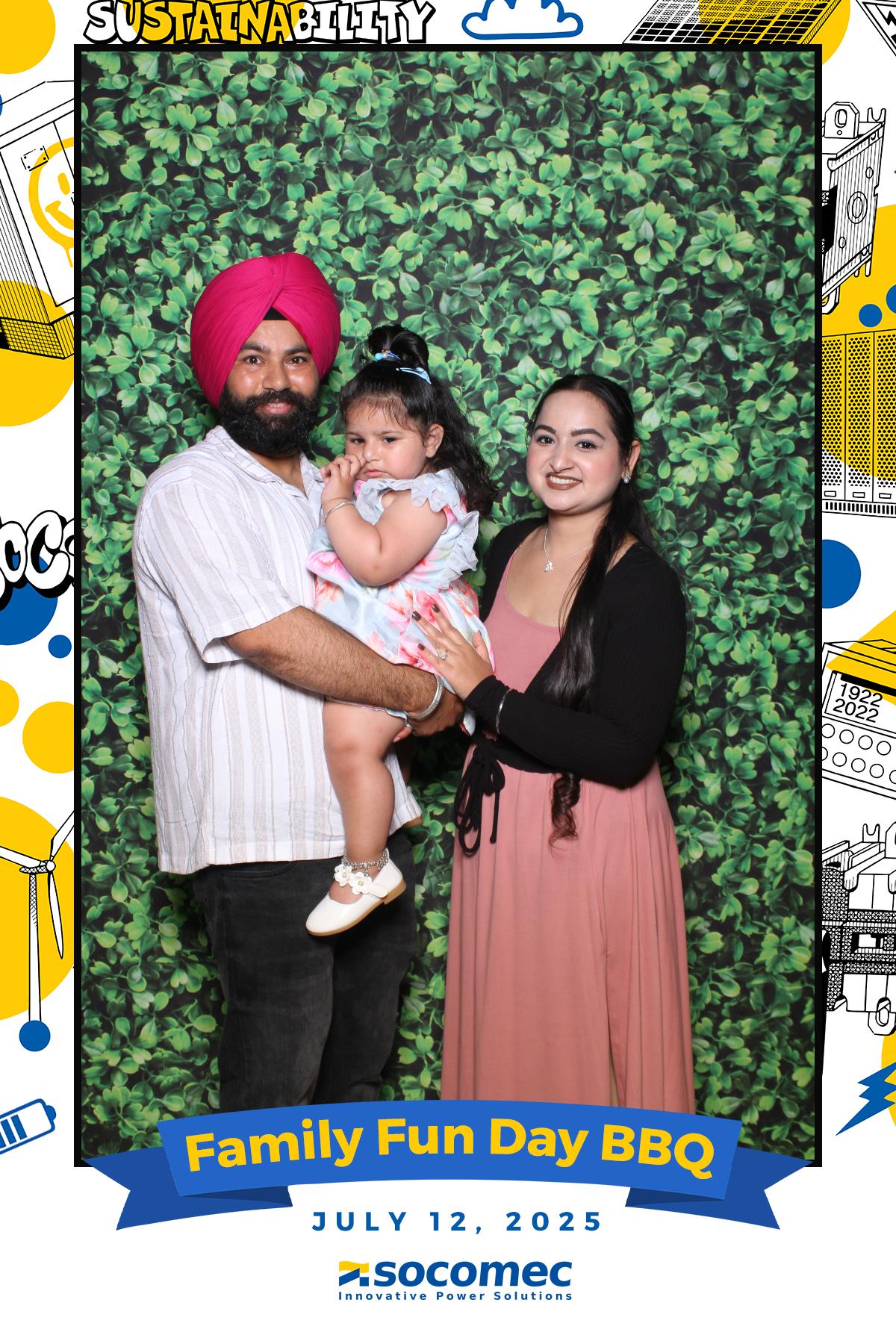 Socomec/Powersmiths Family Fun Day BBQ | View more photos from the event at gallery.myselfiemirror.ca/u/romanmyselfiemirrorca/SocomecPowersmiths-Family-Fun-Day-BBQ