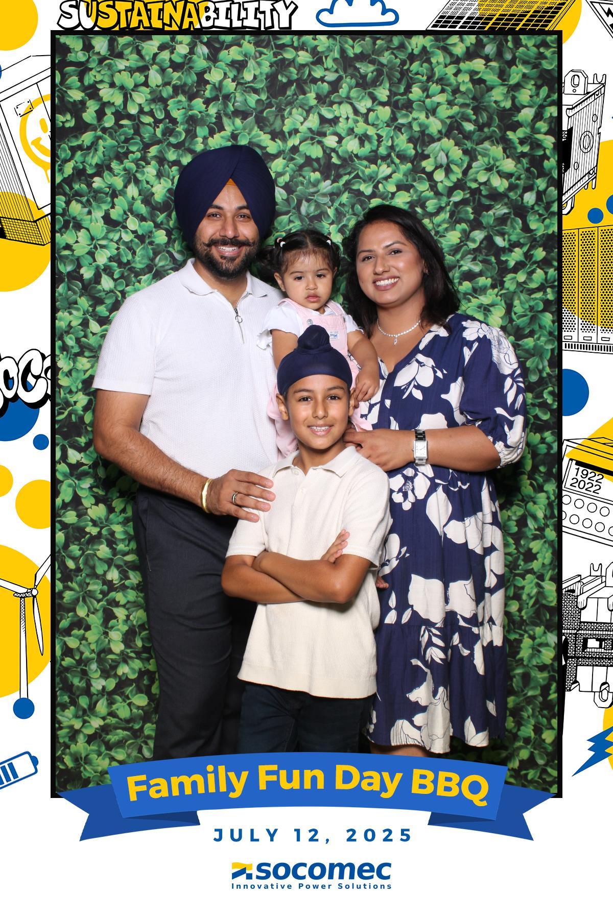 Socomec/Powersmiths Family Fun Day BBQ | View more photos from the event at gallery.myselfiemirror.ca/u/romanmyselfiemirrorca/SocomecPowersmiths-Family-Fun-Day-BBQ