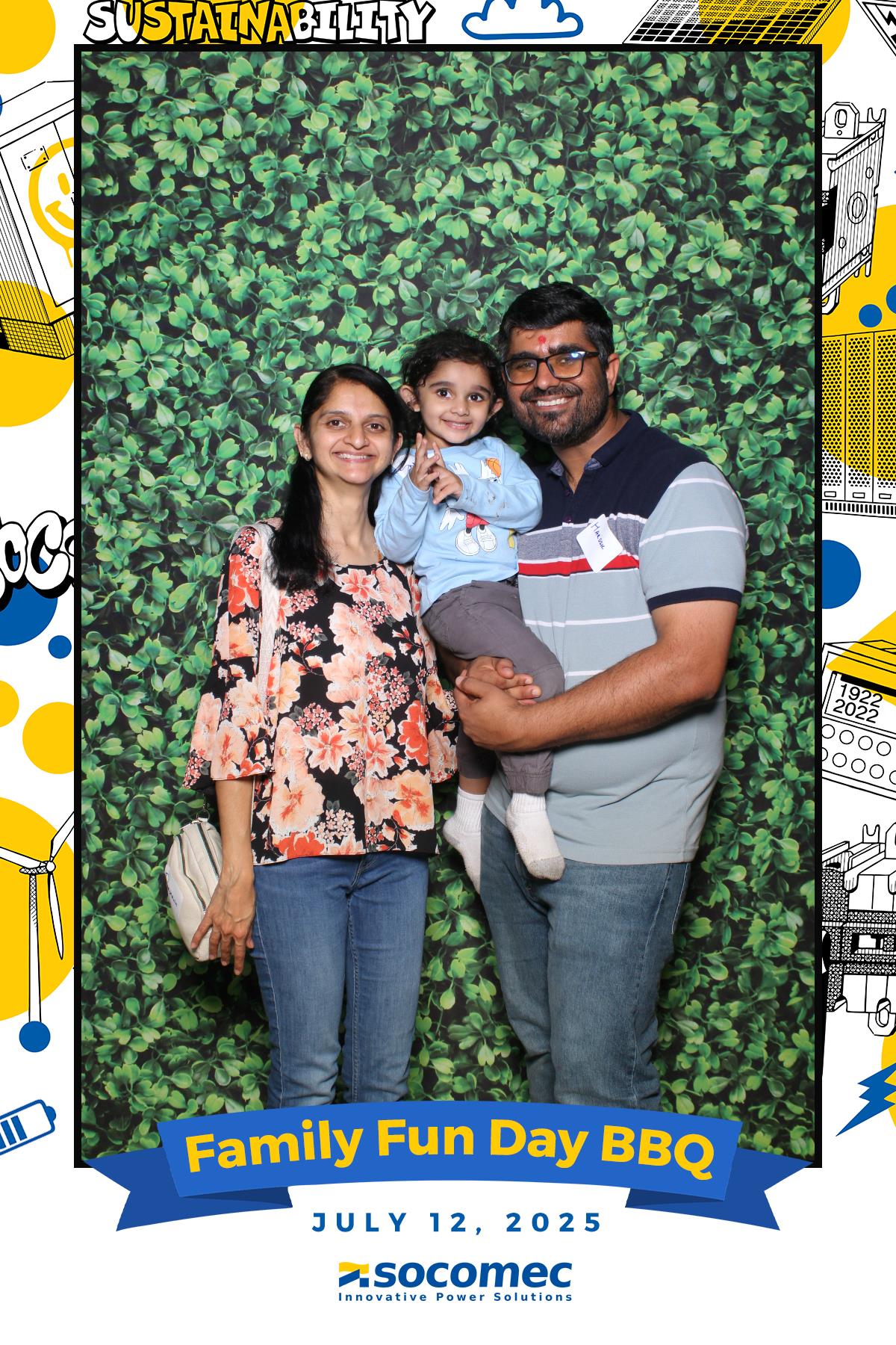 Socomec/Powersmiths Family Fun Day BBQ | View more photos from the event at gallery.myselfiemirror.ca/u/romanmyselfiemirrorca/SocomecPowersmiths-Family-Fun-Day-BBQ