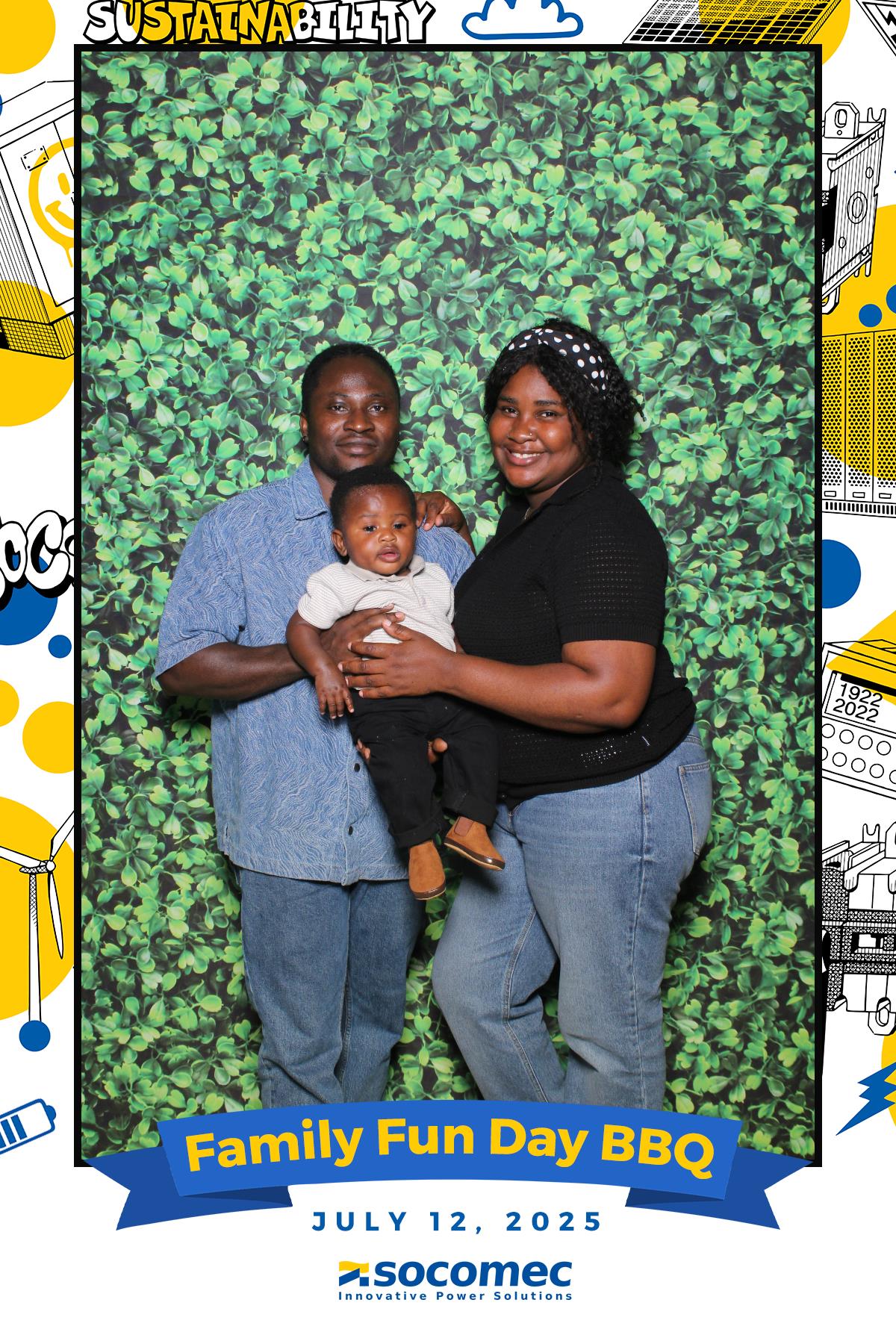 Socomec/Powersmiths Family Fun Day BBQ | View more photos from the event at gallery.myselfiemirror.ca/u/romanmyselfiemirrorca/SocomecPowersmiths-Family-Fun-Day-BBQ