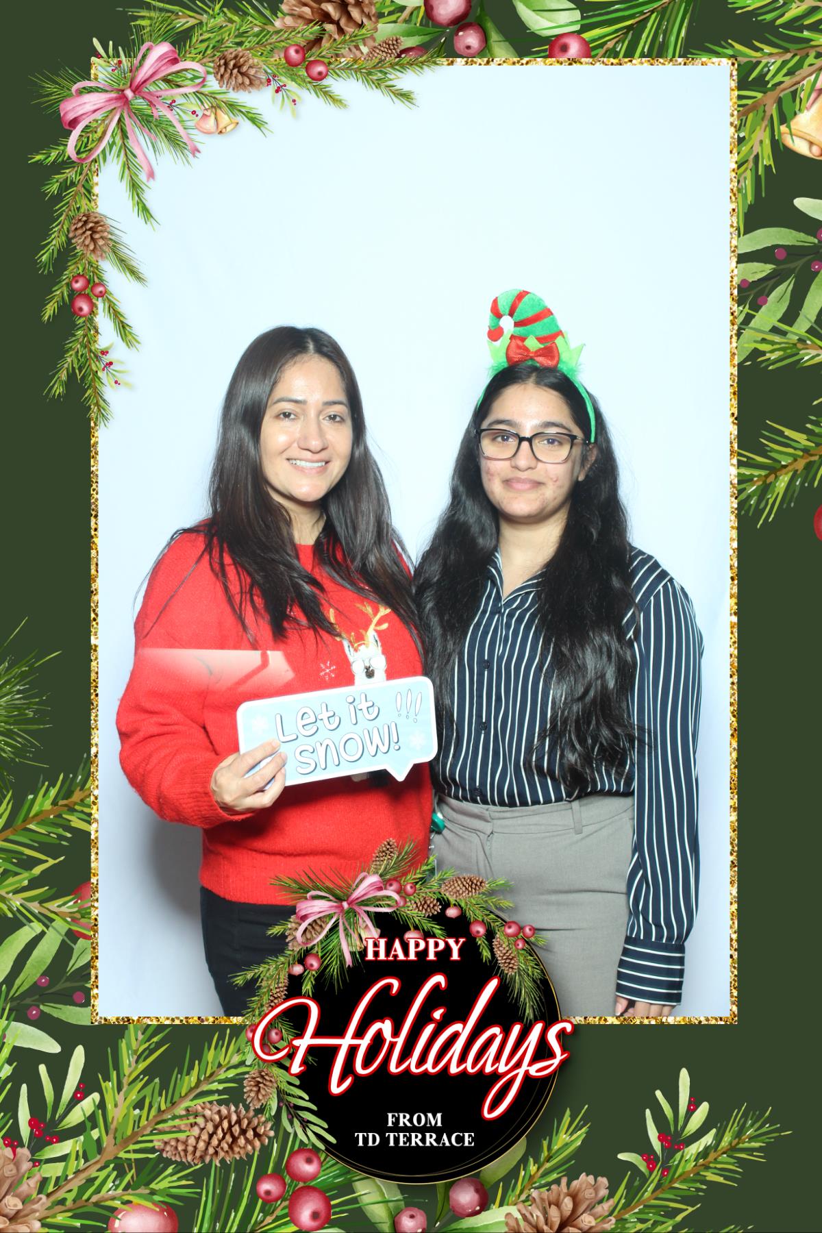 TD Bank Holiday Party | View more photos from the event at gallery.myselfiemirror.ca/u/romanmyselfiemirrorca/TD-Bank-Holiday-Party