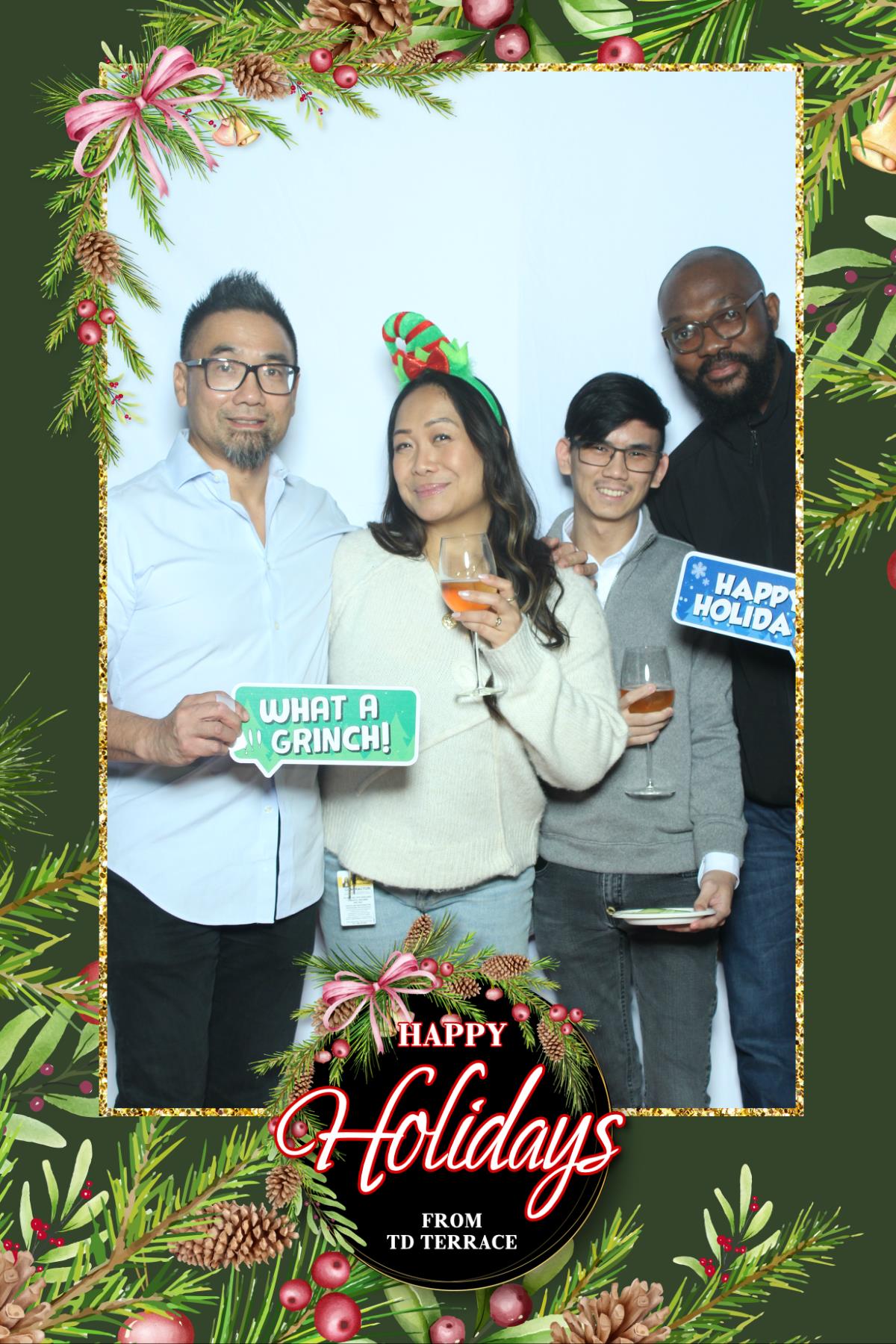 TD Bank Holiday Party | View more photos from the event at gallery.myselfiemirror.ca/u/romanmyselfiemirrorca/TD-Bank-Holiday-Party