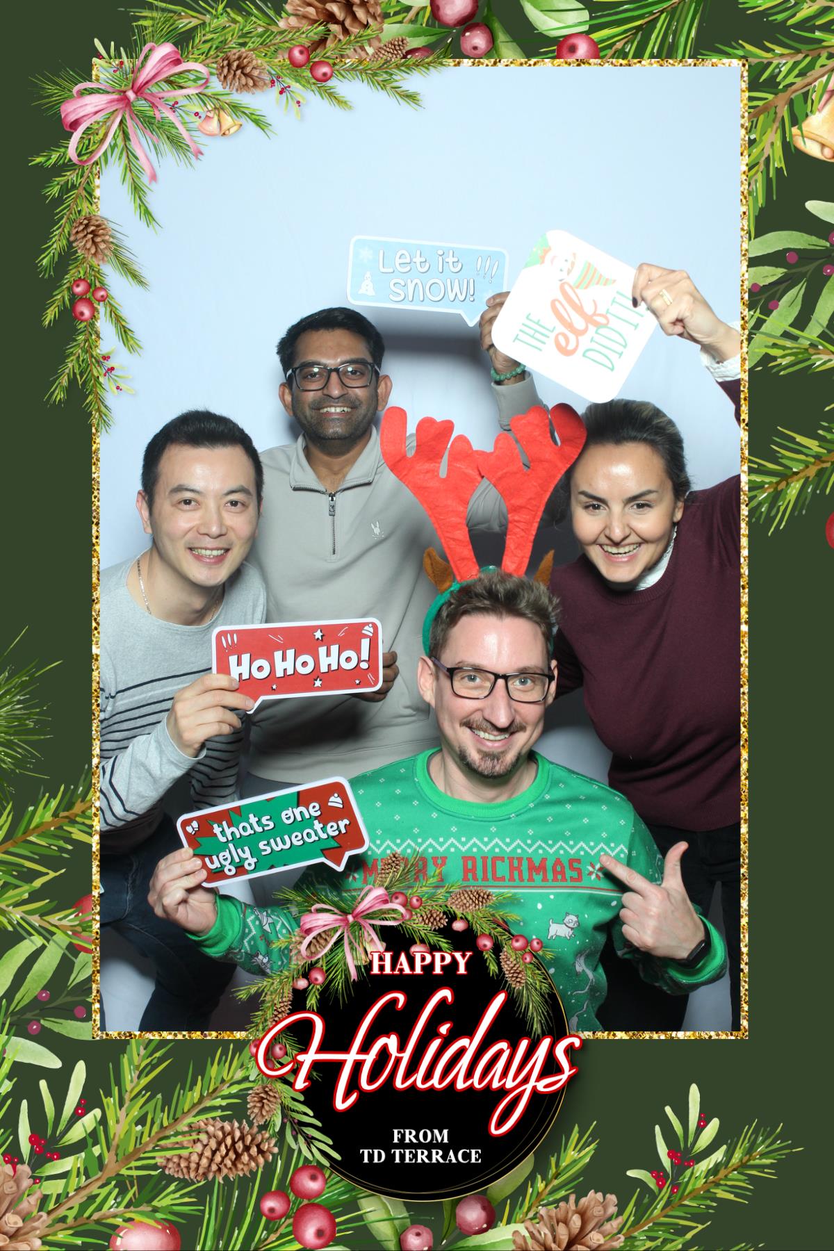 TD Bank Holiday Party | View more photos from the event at gallery.myselfiemirror.ca/u/romanmyselfiemirrorca/TD-Bank-Holiday-Party