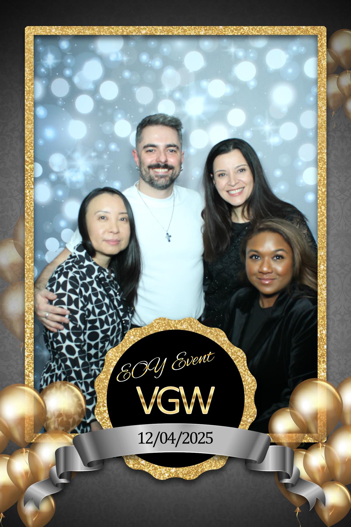 VGW End of Year Party | View more photos from the event at gallery.myselfiemirror.ca/u/romanmyselfiemirrorca/VGW-End-of-Year-Party-0