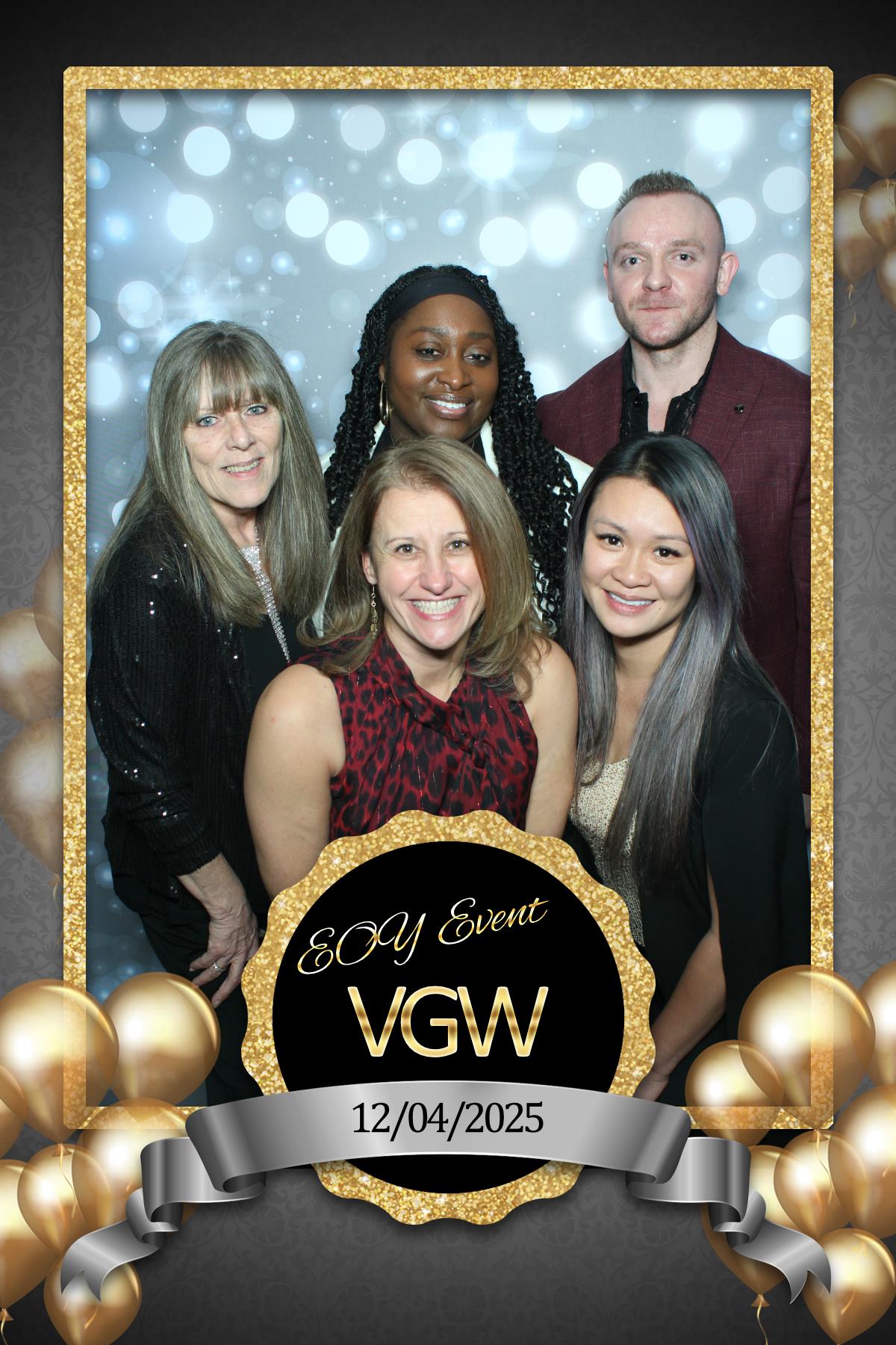 VGW End of Year Party | View more photos from the event at gallery.myselfiemirror.ca/u/romanmyselfiemirrorca/VGW-End-of-Year-Party-0