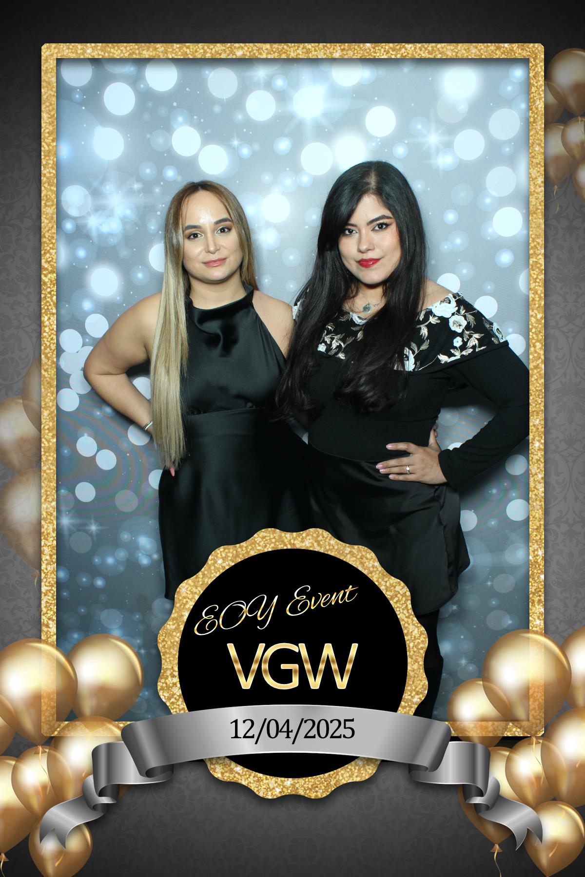 VGW End of Year Party | View more photos from the event at gallery.myselfiemirror.ca/u/romanmyselfiemirrorca/VGW-End-of-Year-Party-0