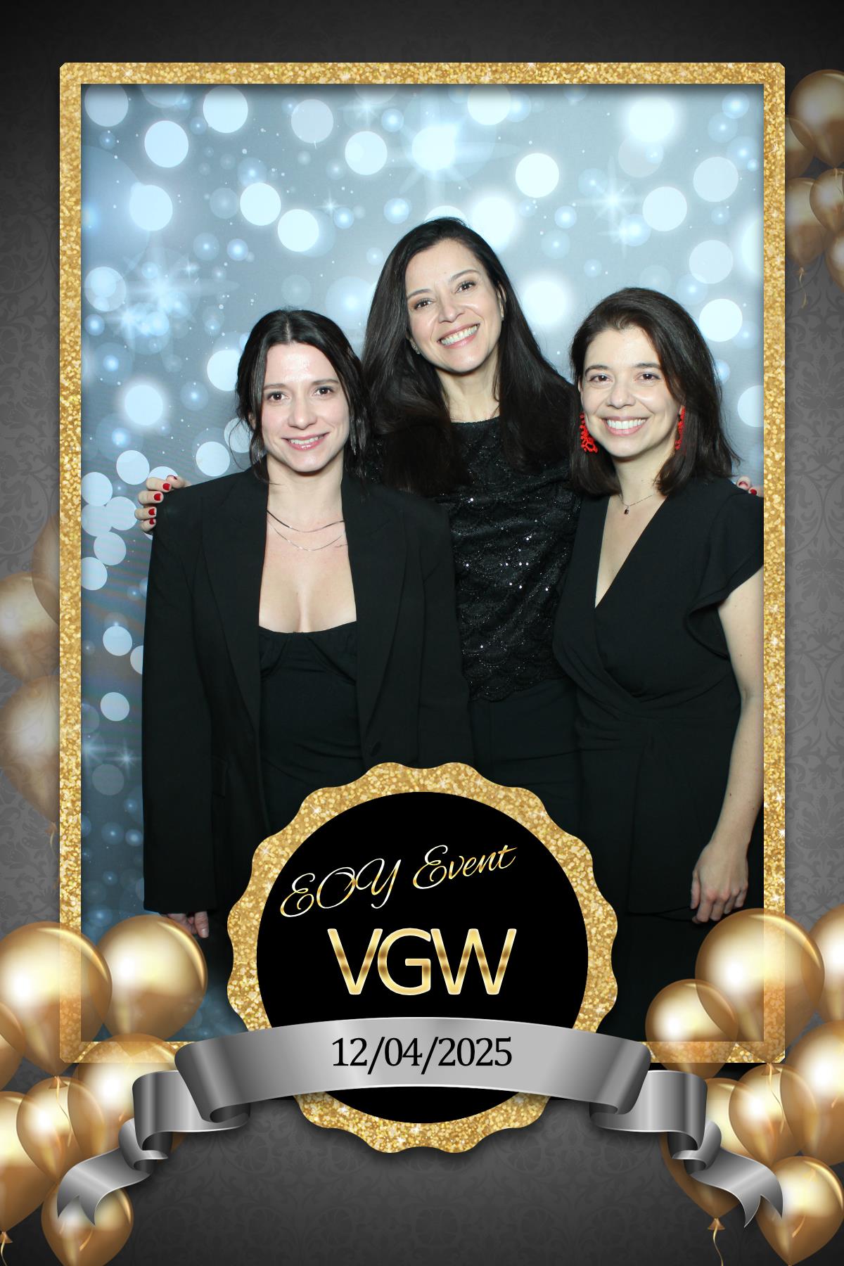 VGW End of Year Party | View more photos from the event at gallery.myselfiemirror.ca/u/romanmyselfiemirrorca/VGW-End-of-Year-Party-0