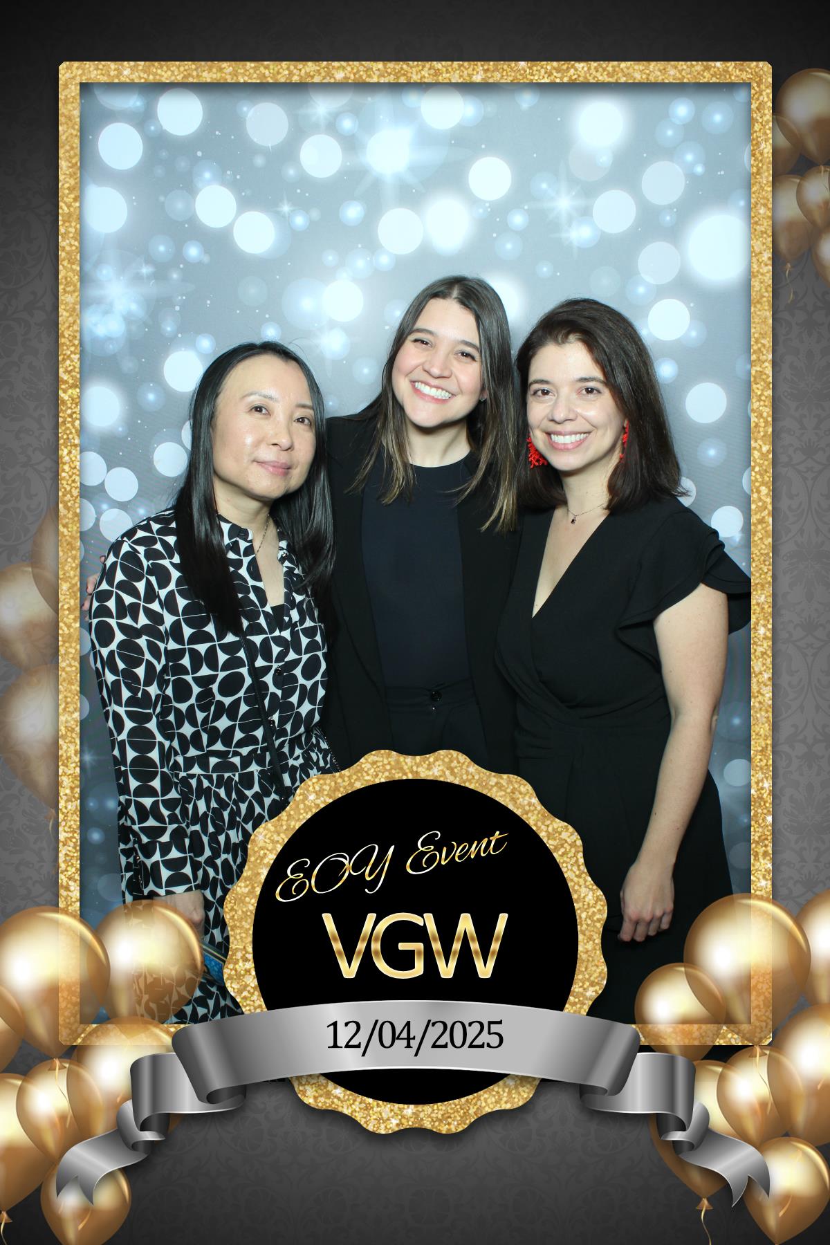 VGW End of Year Party | View more photos from the event at gallery.myselfiemirror.ca/u/romanmyselfiemirrorca/VGW-End-of-Year-Party-0