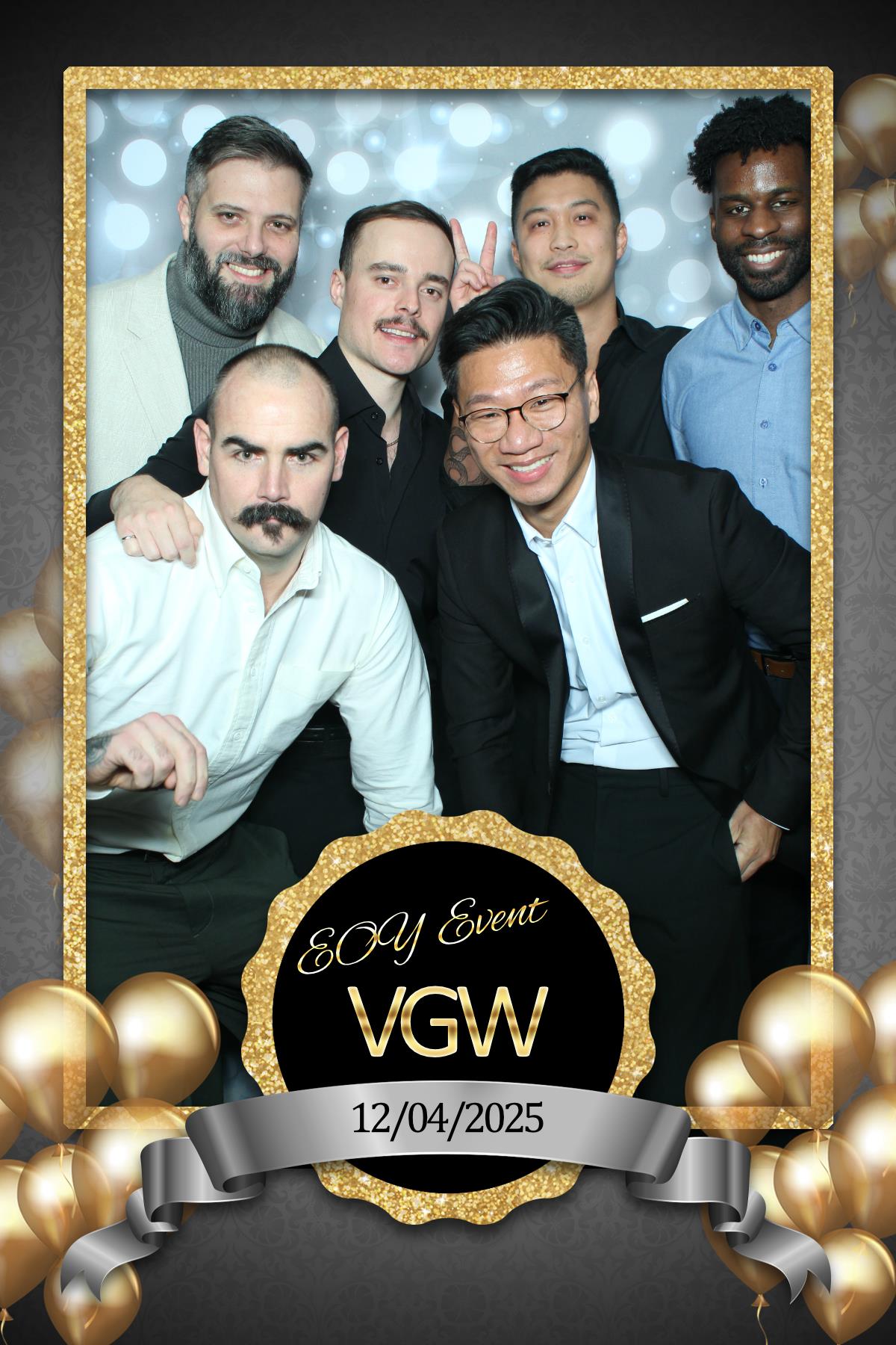 VGW End of Year Party | View more photos from the event at gallery.myselfiemirror.ca/u/romanmyselfiemirrorca/VGW-End-of-Year-Party-0