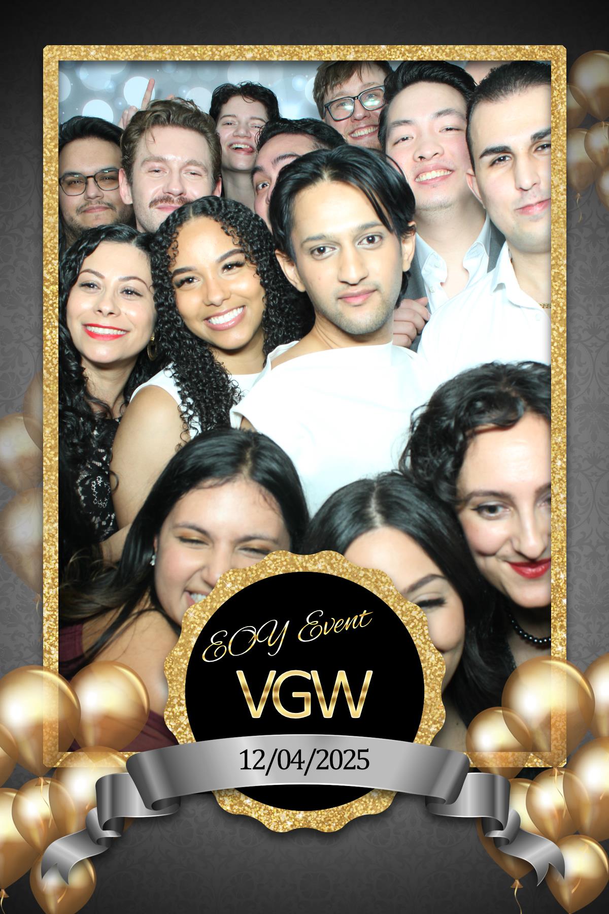 VGW End of Year Party | View more photos from the event at gallery.myselfiemirror.ca/u/romanmyselfiemirrorca/VGW-End-of-Year-Party-0