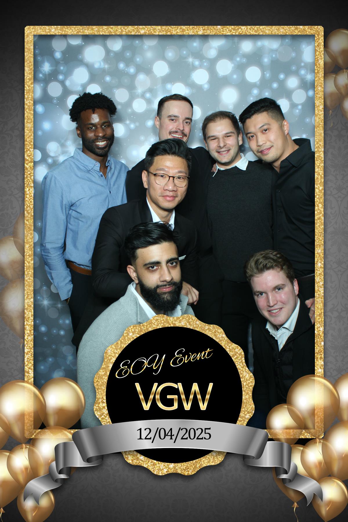 VGW End of Year Party | View more photos from the event at gallery.myselfiemirror.ca/u/romanmyselfiemirrorca/VGW-End-of-Year-Party-0