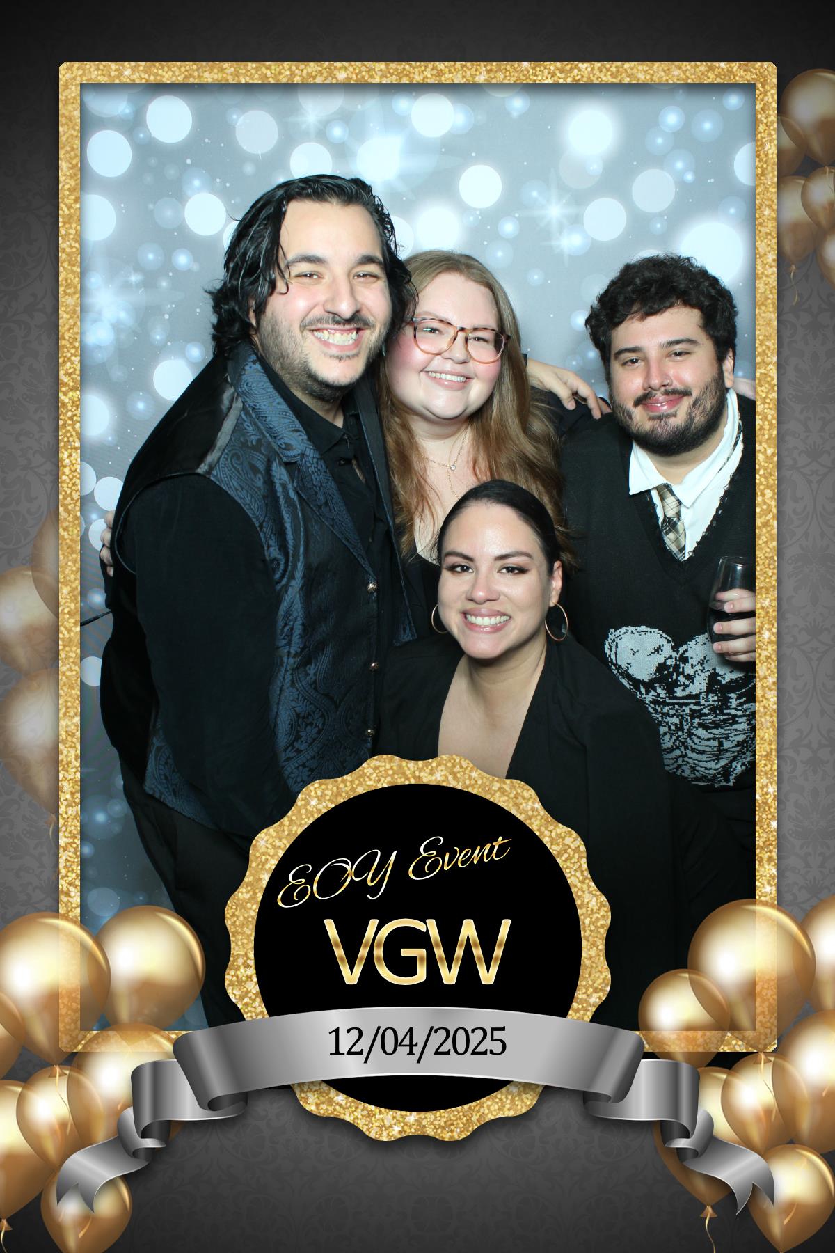 VGW End of Year Party | View more photos from the event at gallery.myselfiemirror.ca/u/romanmyselfiemirrorca/VGW-End-of-Year-Party-0