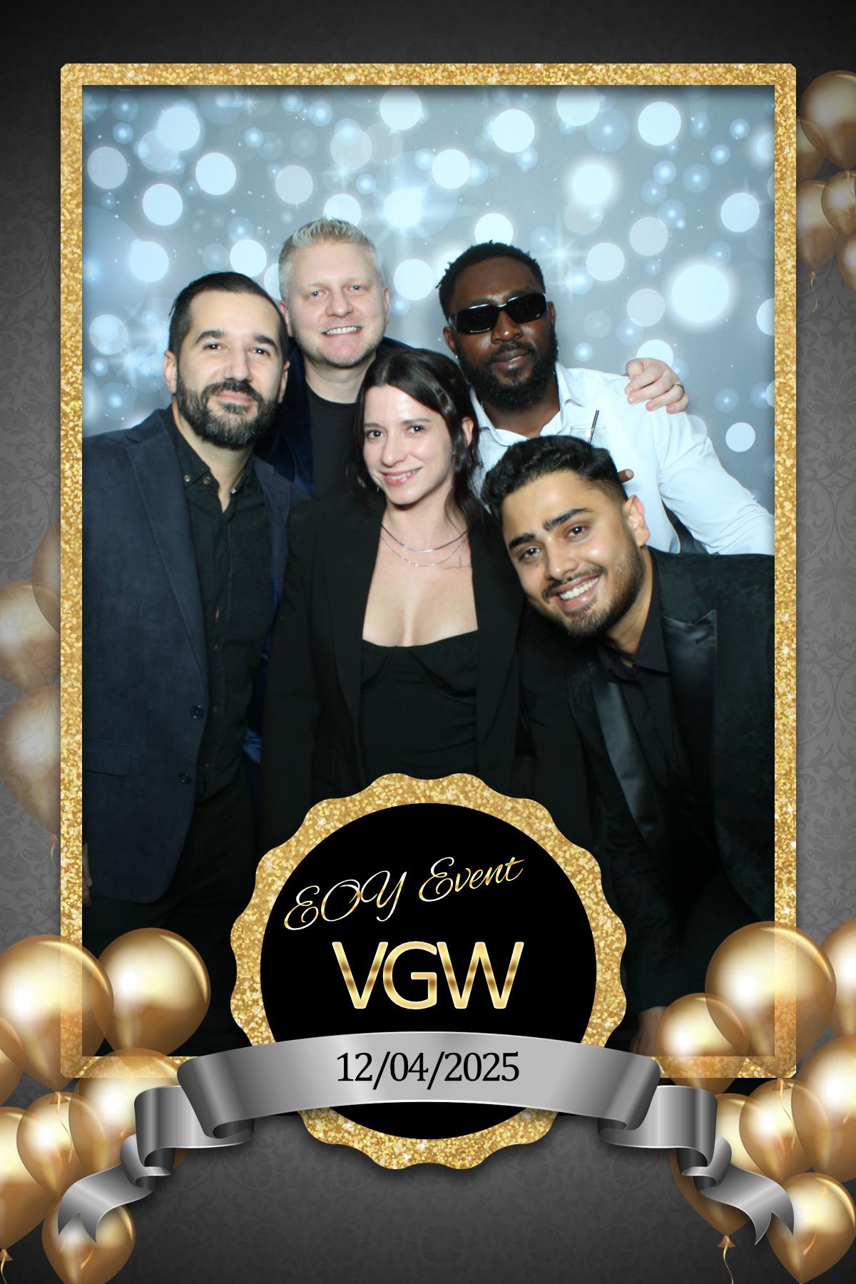 VGW End of Year Party | View more photos from the event at gallery.myselfiemirror.ca/u/romanmyselfiemirrorca/VGW-End-of-Year-Party-0