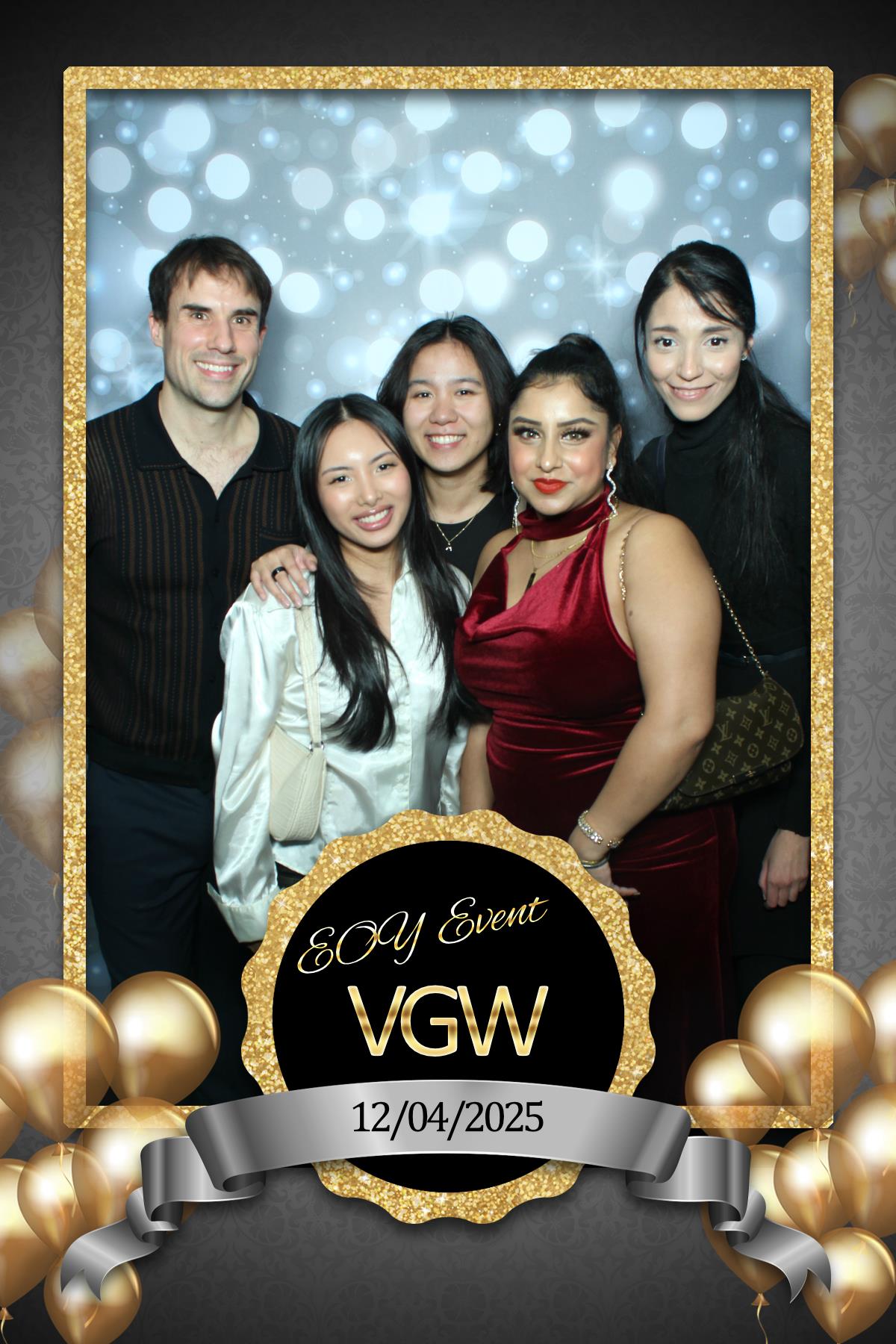 VGW End of Year Party | View more photos from the event at gallery.myselfiemirror.ca/u/romanmyselfiemirrorca/VGW-End-of-Year-Party-0