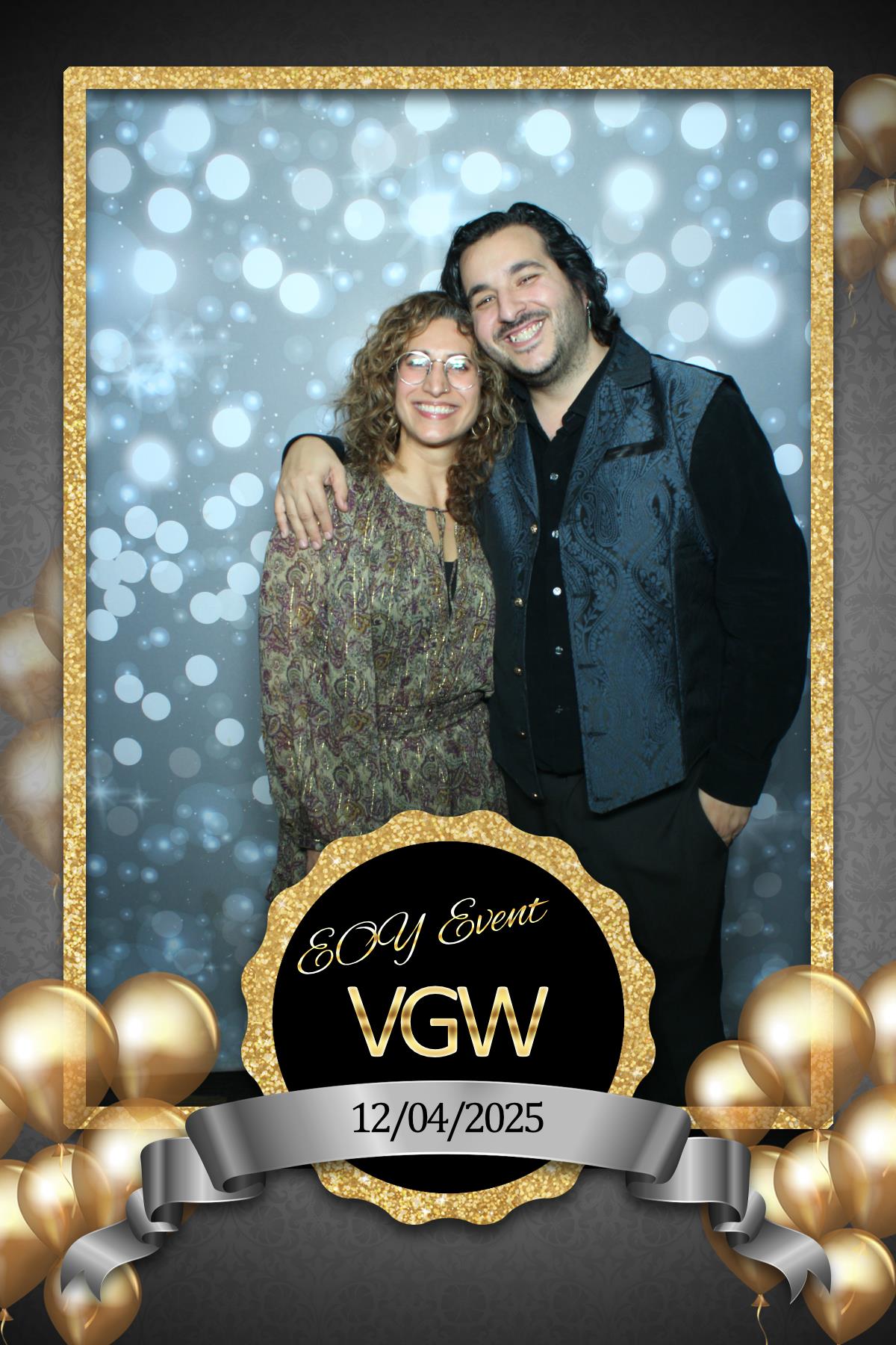 VGW End of Year Party | View more photos from the event at gallery.myselfiemirror.ca/u/romanmyselfiemirrorca/VGW-End-of-Year-Party-0