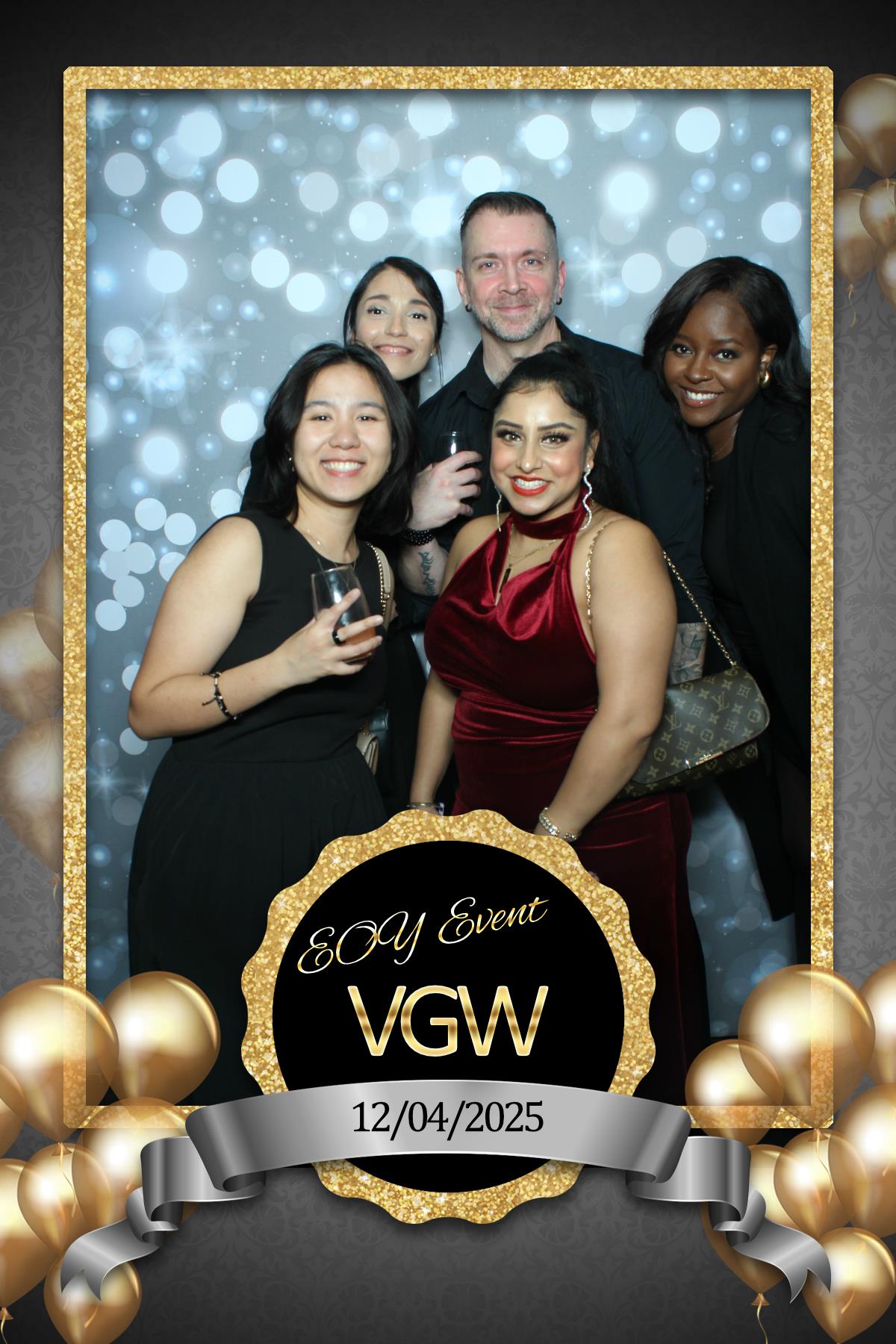 VGW End of Year Party | View more photos from the event at gallery.myselfiemirror.ca/u/romanmyselfiemirrorca/VGW-End-of-Year-Party-0