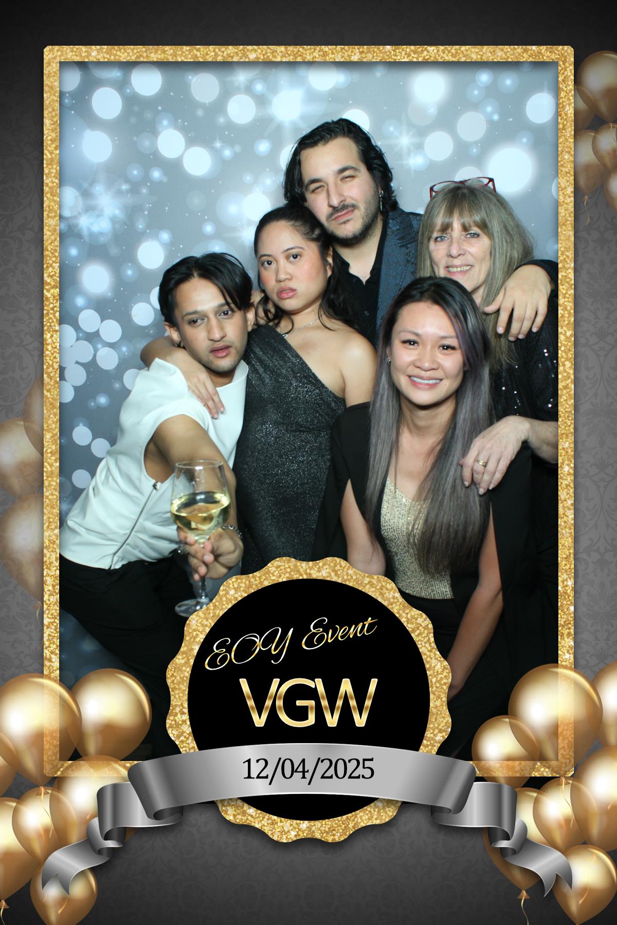 VGW End of Year Party | View more photos from the event at gallery.myselfiemirror.ca/u/romanmyselfiemirrorca/VGW-End-of-Year-Party-0