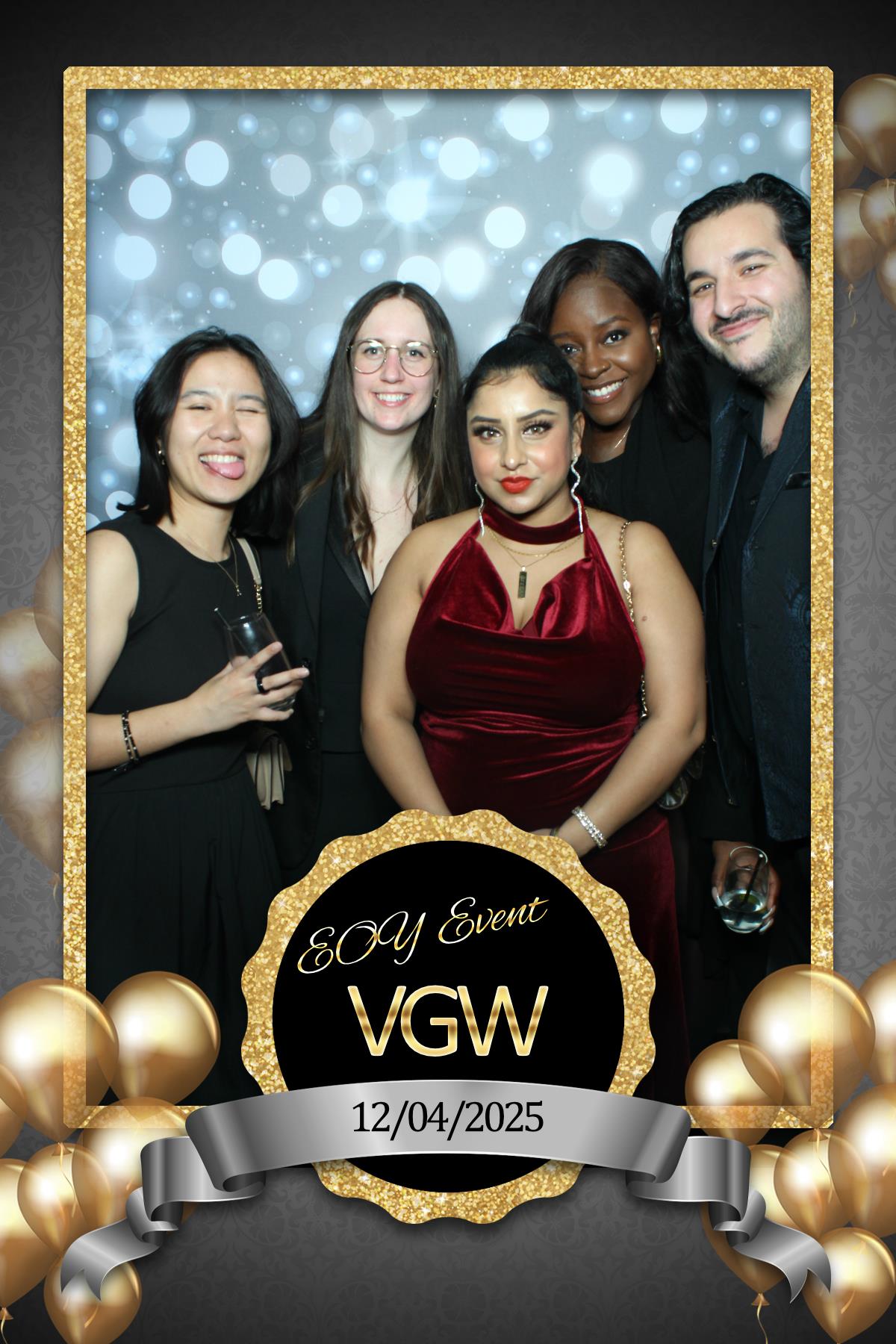 VGW End of Year Party | View more photos from the event at gallery.myselfiemirror.ca/u/romanmyselfiemirrorca/VGW-End-of-Year-Party-0
