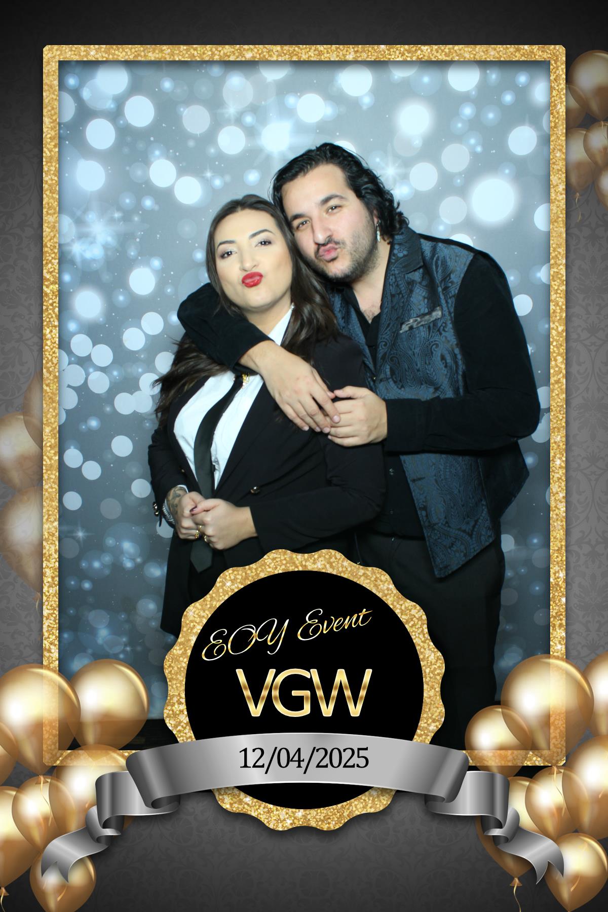 VGW End of Year Party | View more photos from the event at gallery.myselfiemirror.ca/u/romanmyselfiemirrorca/VGW-End-of-Year-Party-0