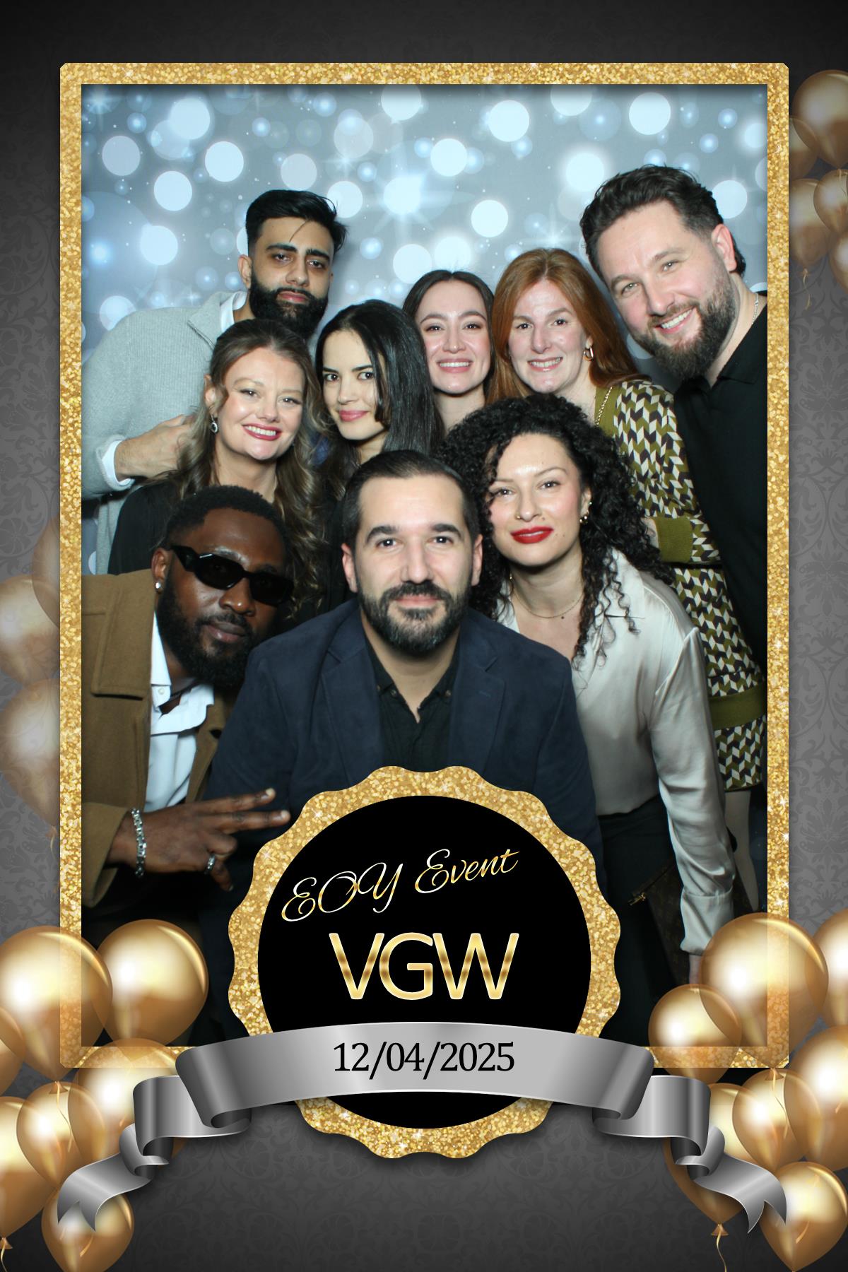 VGW End of Year Party | View more photos from the event at gallery.myselfiemirror.ca/u/romanmyselfiemirrorca/VGW-End-of-Year-Party-0