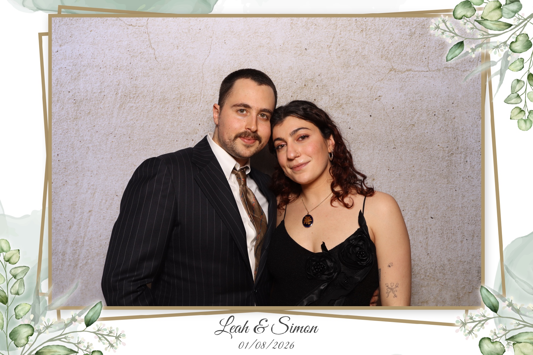 Leah & Simon  | View more photos from the event at gallery.myselfiemirror.ca/u/romanmyselfiemirrorca/Leah-Simon