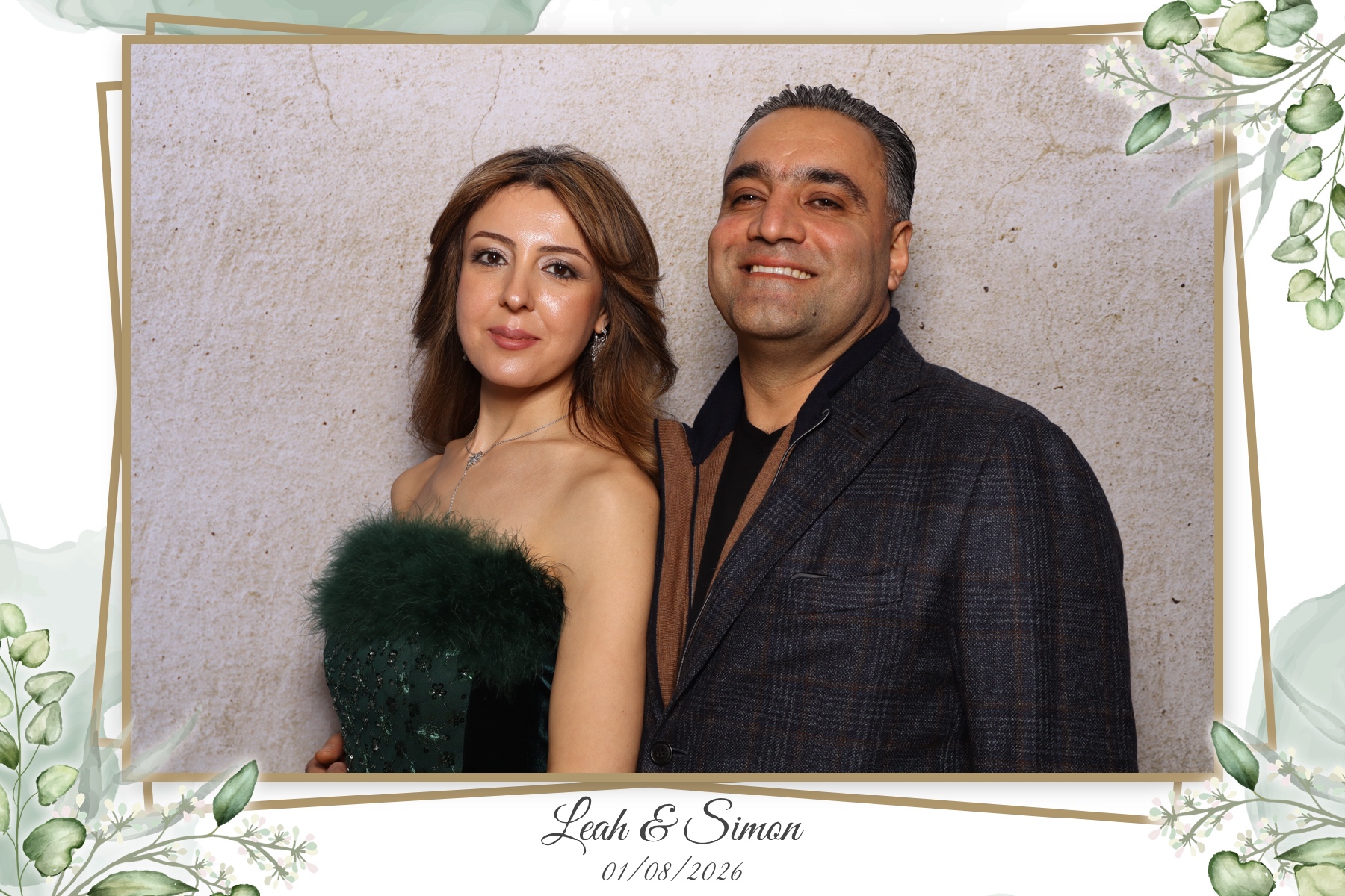 Leah & Simon  | View more photos from the event at gallery.myselfiemirror.ca/u/romanmyselfiemirrorca/Leah-Simon