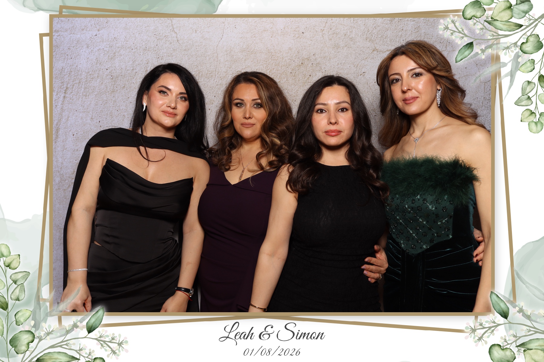 Leah & Simon  | View more photos from the event at gallery.myselfiemirror.ca/u/romanmyselfiemirrorca/Leah-Simon