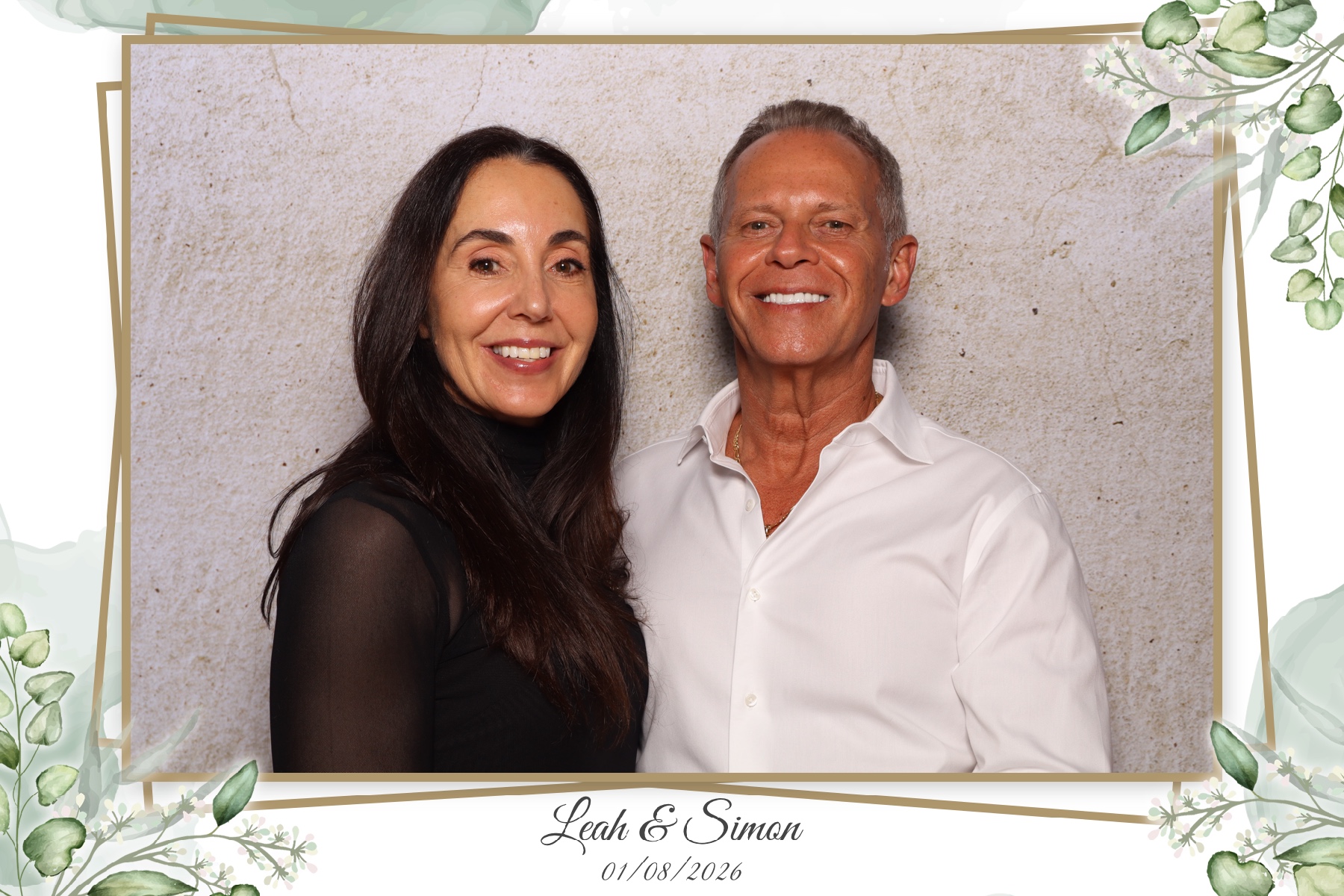 Leah & Simon  | View more photos from the event at gallery.myselfiemirror.ca/u/romanmyselfiemirrorca/Leah-Simon