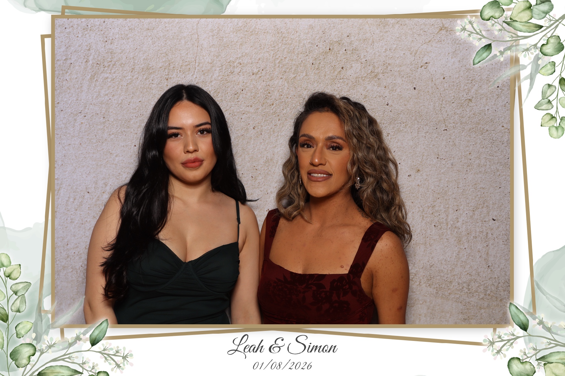 Leah & Simon  | View more photos from the event at gallery.myselfiemirror.ca/u/romanmyselfiemirrorca/Leah-Simon