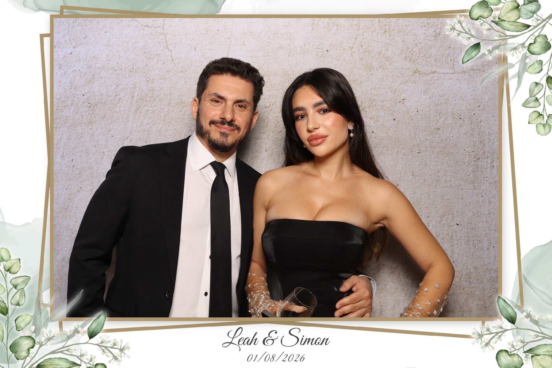 Leah & Simon  | View more photos from the event at gallery.myselfiemirror.ca/u/romanmyselfiemirrorca/Leah-Simon