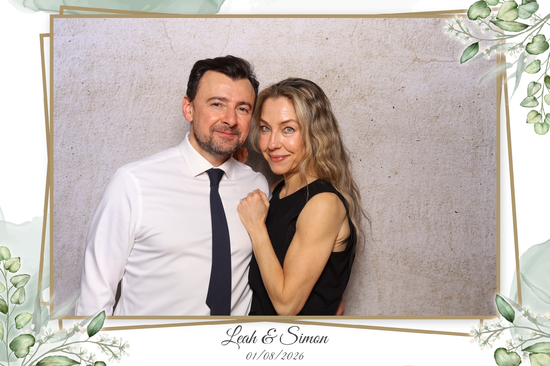 Leah & Simon  | View more photos from the event at gallery.myselfiemirror.ca/u/romanmyselfiemirrorca/Leah-Simon