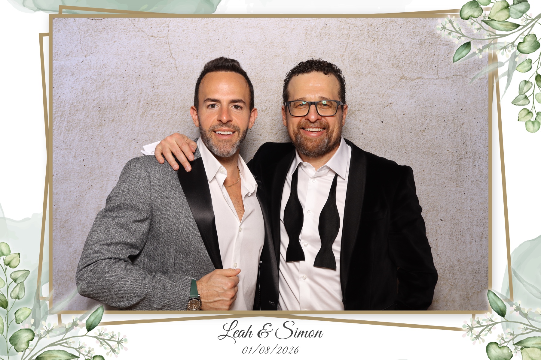 Leah & Simon  | View more photos from the event at gallery.myselfiemirror.ca/u/romanmyselfiemirrorca/Leah-Simon