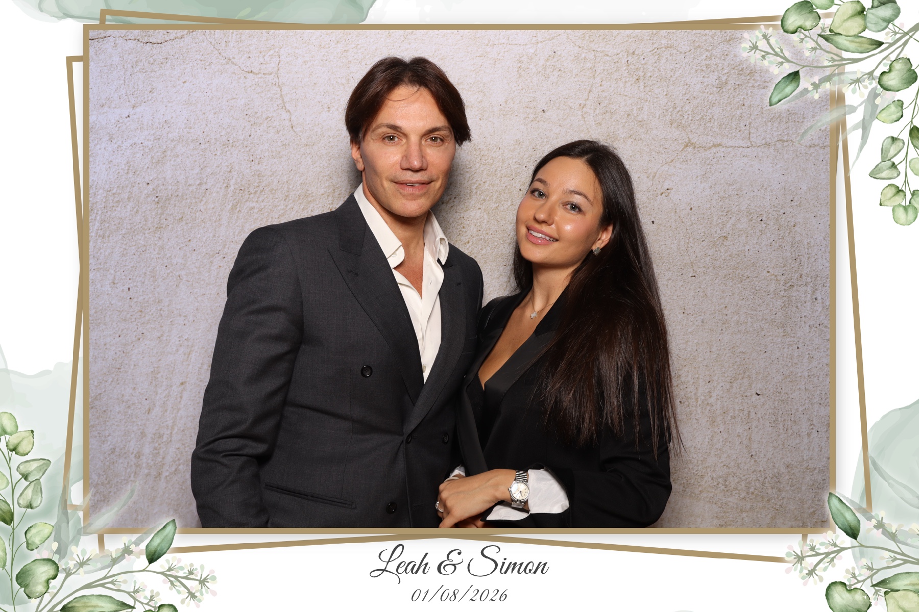 Leah & Simon  | View more photos from the event at gallery.myselfiemirror.ca/u/romanmyselfiemirrorca/Leah-Simon