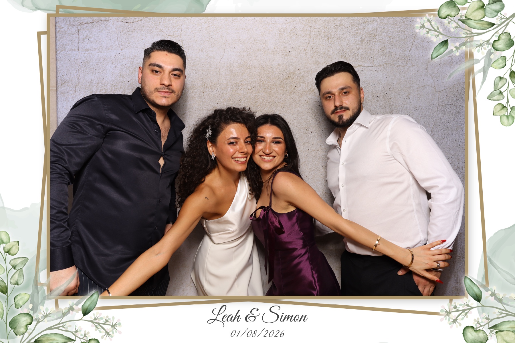 Leah & Simon  | View more photos from the event at gallery.myselfiemirror.ca/u/romanmyselfiemirrorca/Leah-Simon