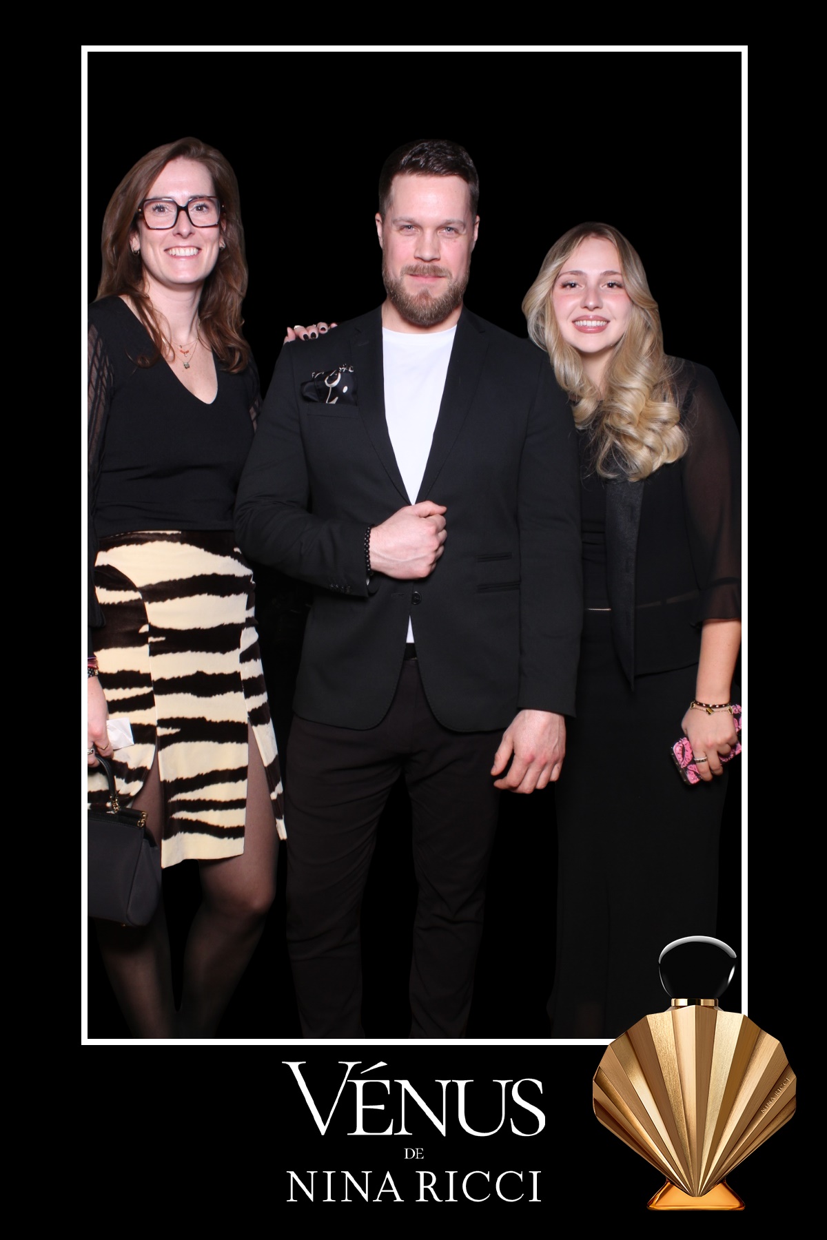 Venus de Nina Ricci  | View more photos from the event at gallery.myselfiemirror.ca/u/romanmyselfiemirrorca/Venus-de-Nina-Ricci