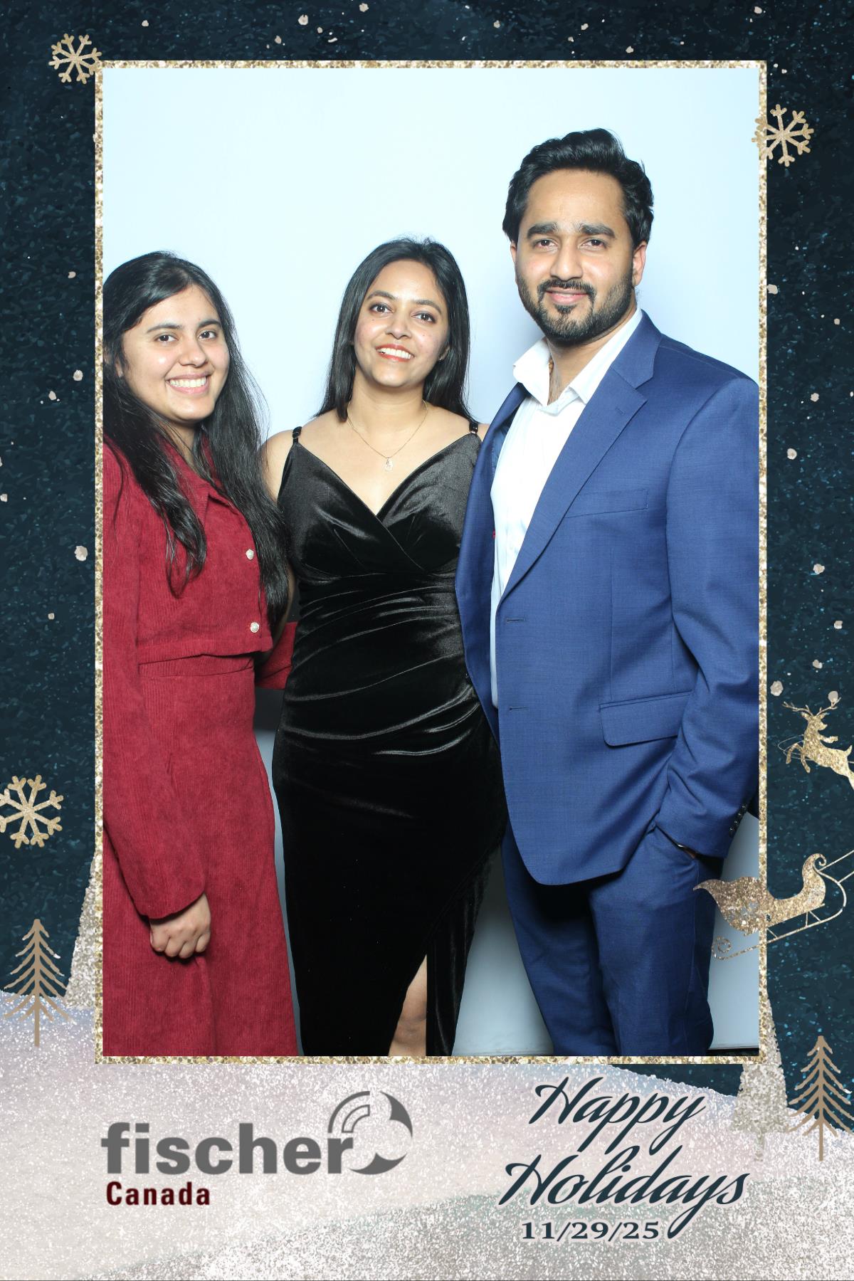 fischer Canada Holiday Party | View more photos from the event at gallery.myselfiemirror.ca/u/romanmyselfiemirrorca/fischer-Canada-Holiday-Party-0