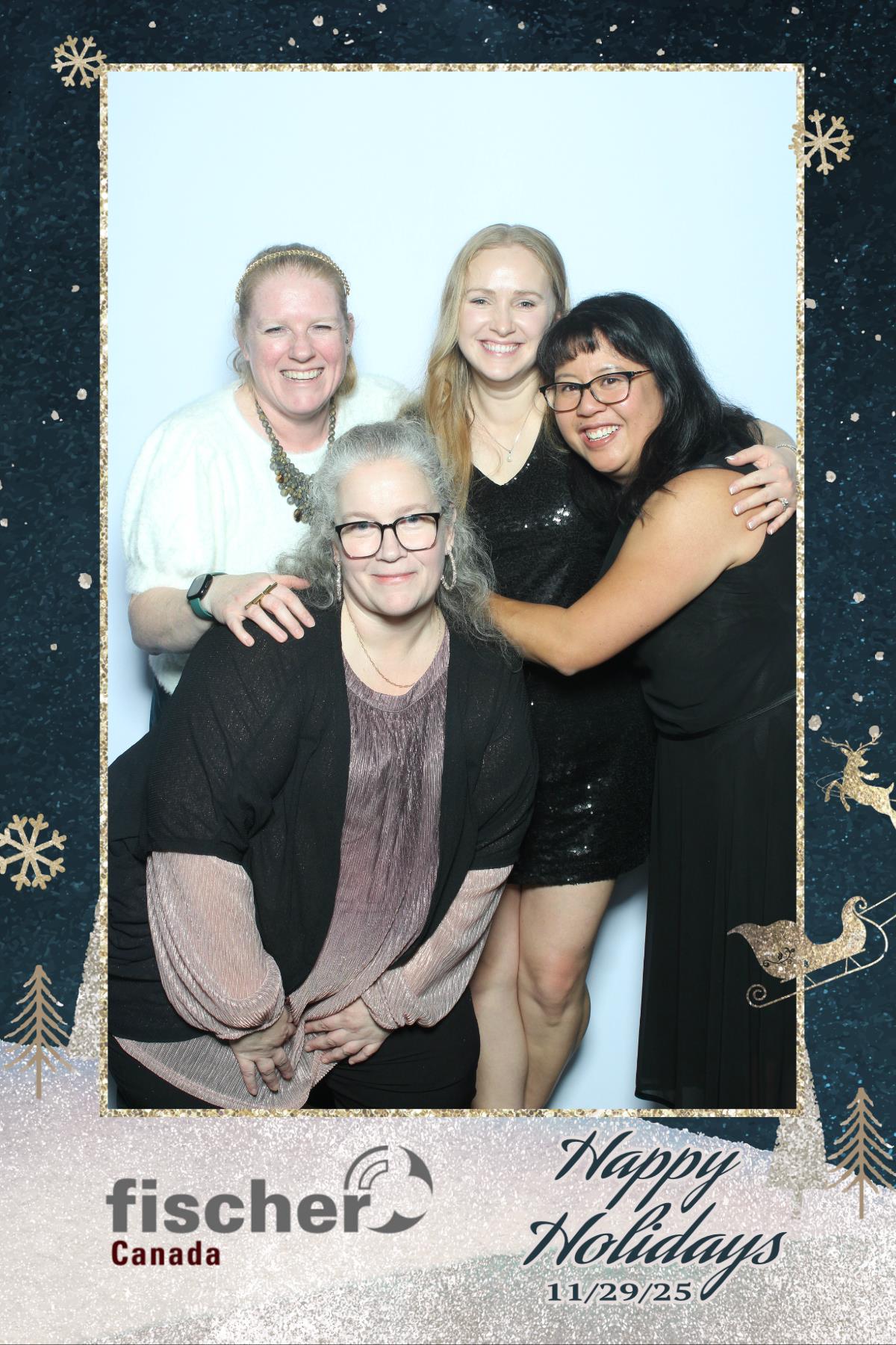 fischer Canada Holiday Party | View more photos from the event at gallery.myselfiemirror.ca/u/romanmyselfiemirrorca/fischer-Canada-Holiday-Party-0