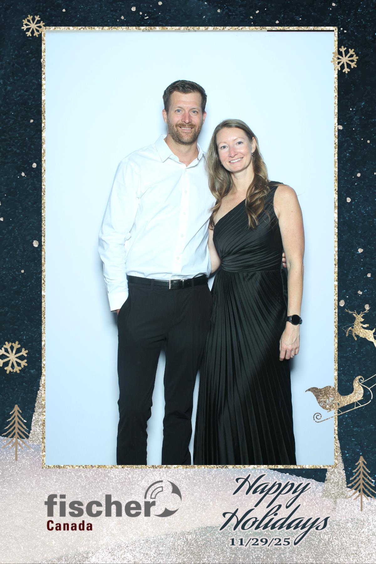 fischer Canada Holiday Party | View more photos from the event at gallery.myselfiemirror.ca/u/romanmyselfiemirrorca/fischer-Canada-Holiday-Party-0