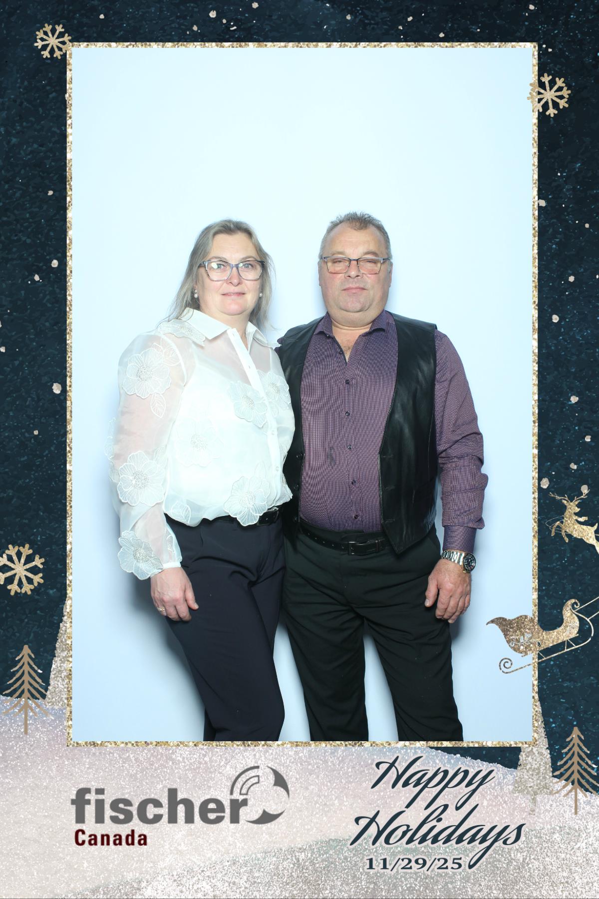 fischer Canada Holiday Party | View more photos from the event at gallery.myselfiemirror.ca/u/romanmyselfiemirrorca/fischer-Canada-Holiday-Party-0