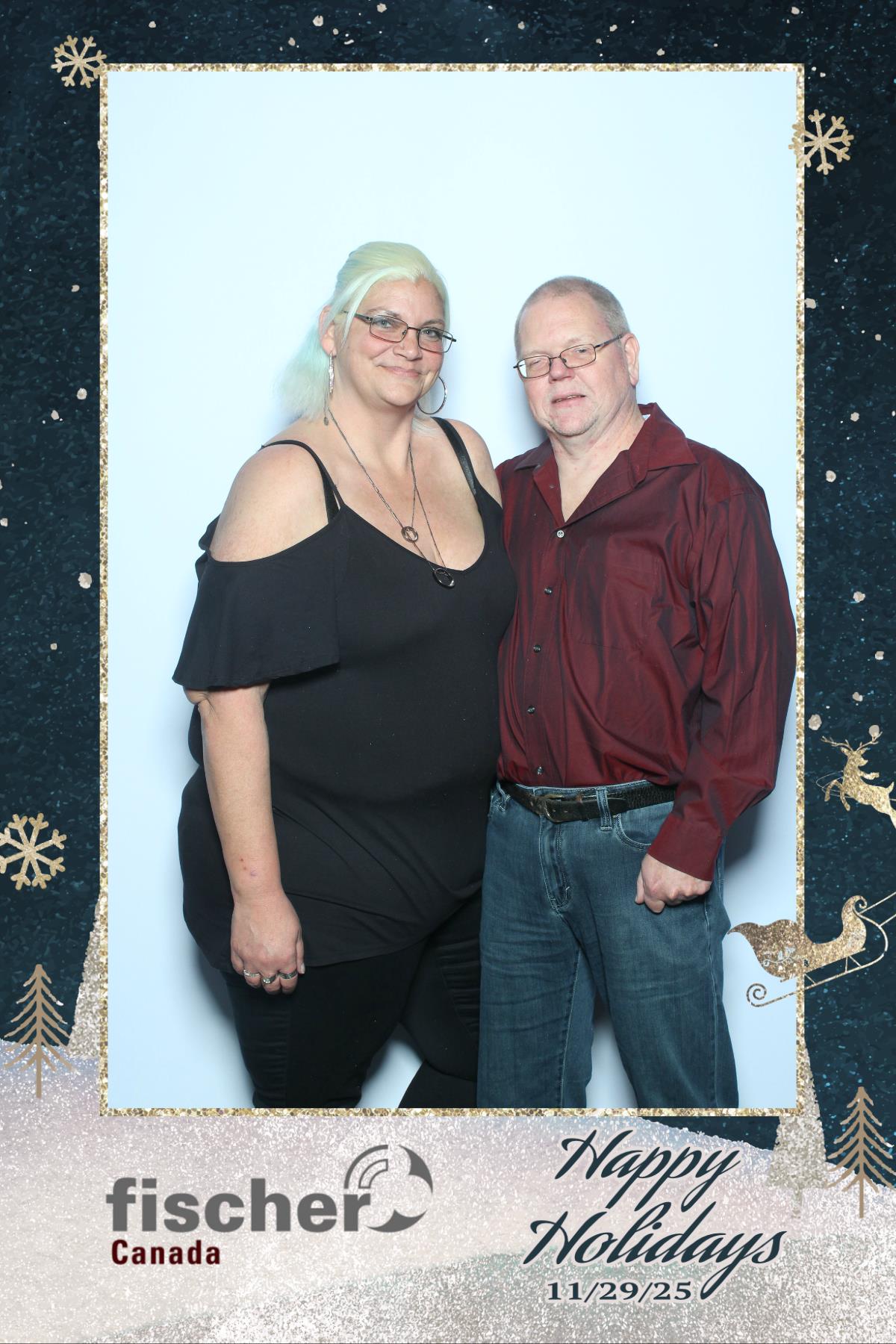 fischer Canada Holiday Party | View more photos from the event at gallery.myselfiemirror.ca/u/romanmyselfiemirrorca/fischer-Canada-Holiday-Party-0