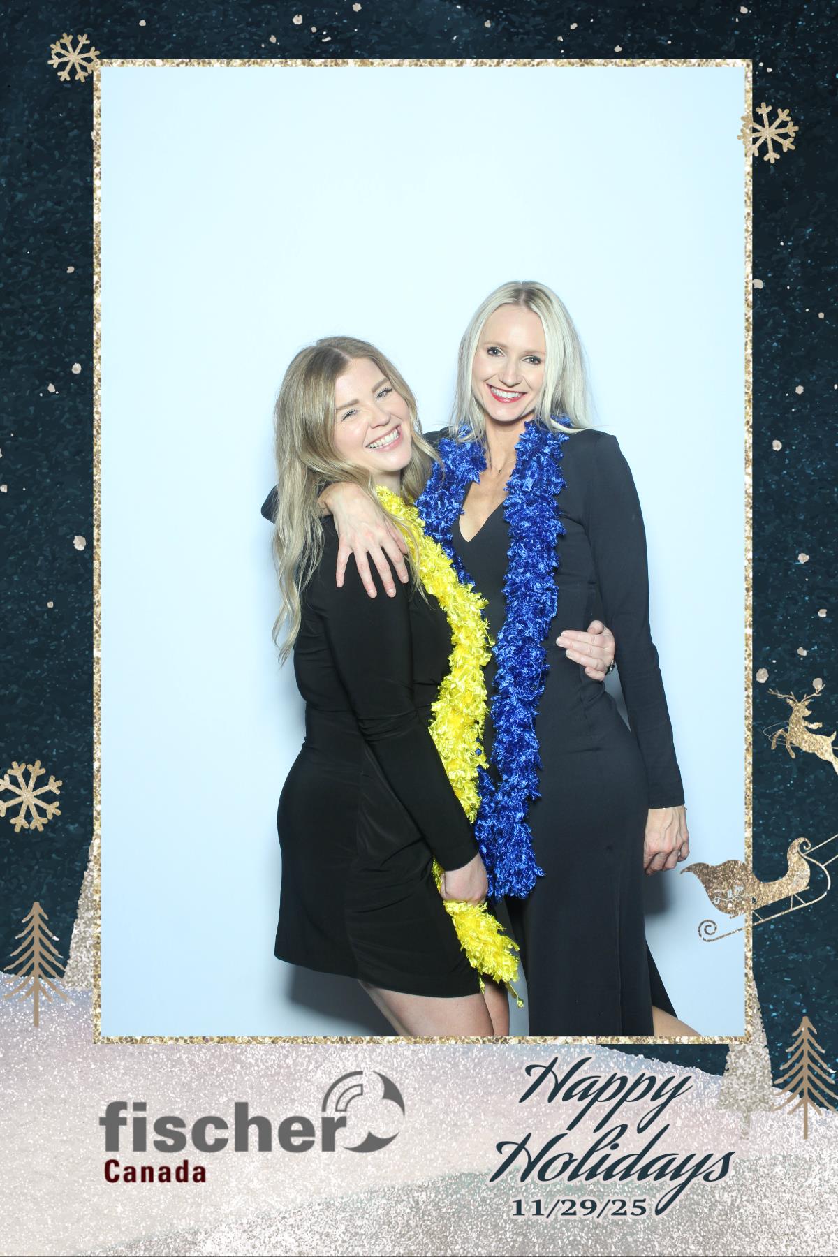 fischer Canada Holiday Party | View more photos from the event at gallery.myselfiemirror.ca/u/romanmyselfiemirrorca/fischer-Canada-Holiday-Party-0