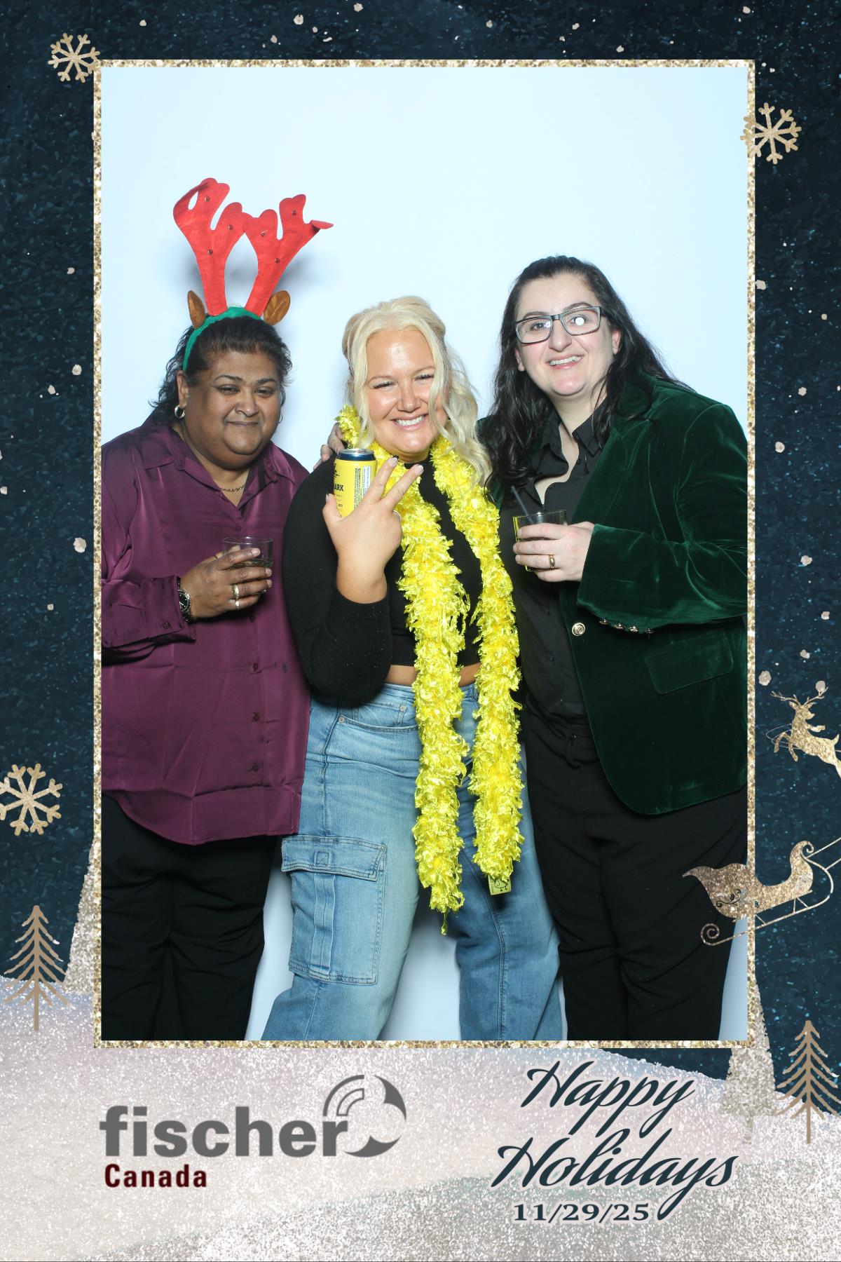 fischer Canada Holiday Party | View more photos from the event at gallery.myselfiemirror.ca/u/romanmyselfiemirrorca/fischer-Canada-Holiday-Party-0