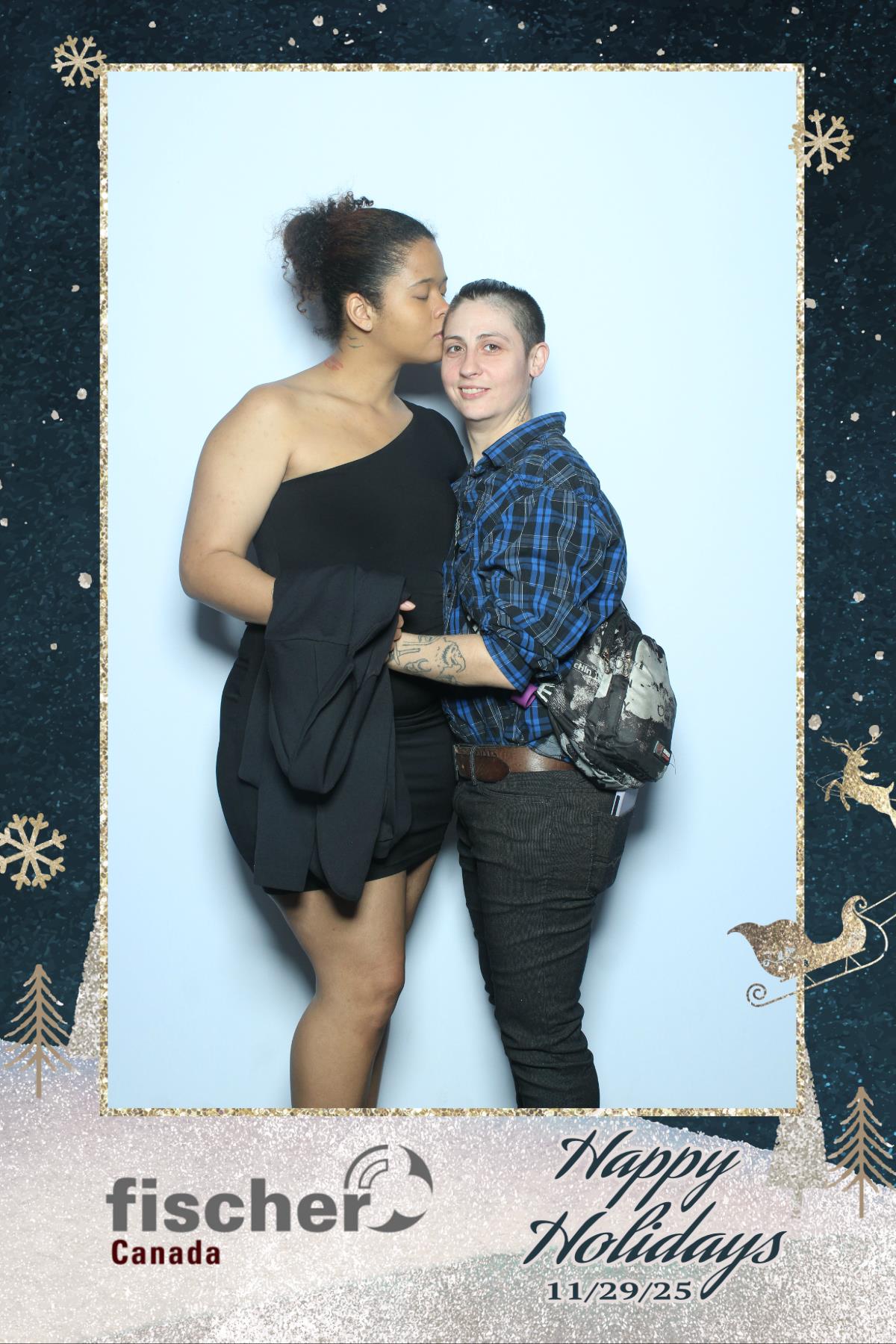 fischer Canada Holiday Party | View more photos from the event at gallery.myselfiemirror.ca/u/romanmyselfiemirrorca/fischer-Canada-Holiday-Party-0